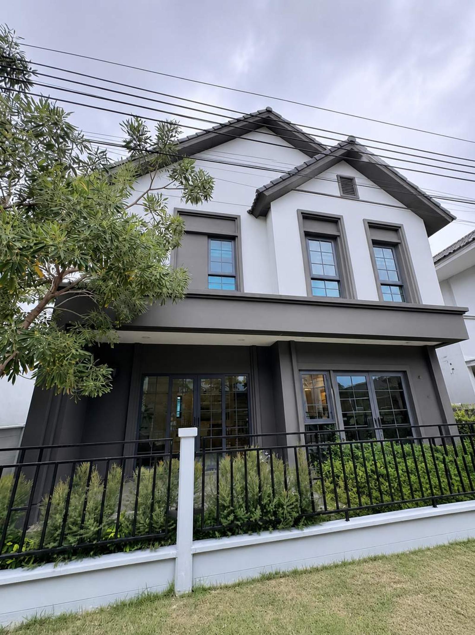 เซนโทร บางนา เฟส 2 / 4 ห้องนอน (ให้เช่า), Centro Bangna Phase 2 / 4 Bedrooms (FOR RENT) DA130