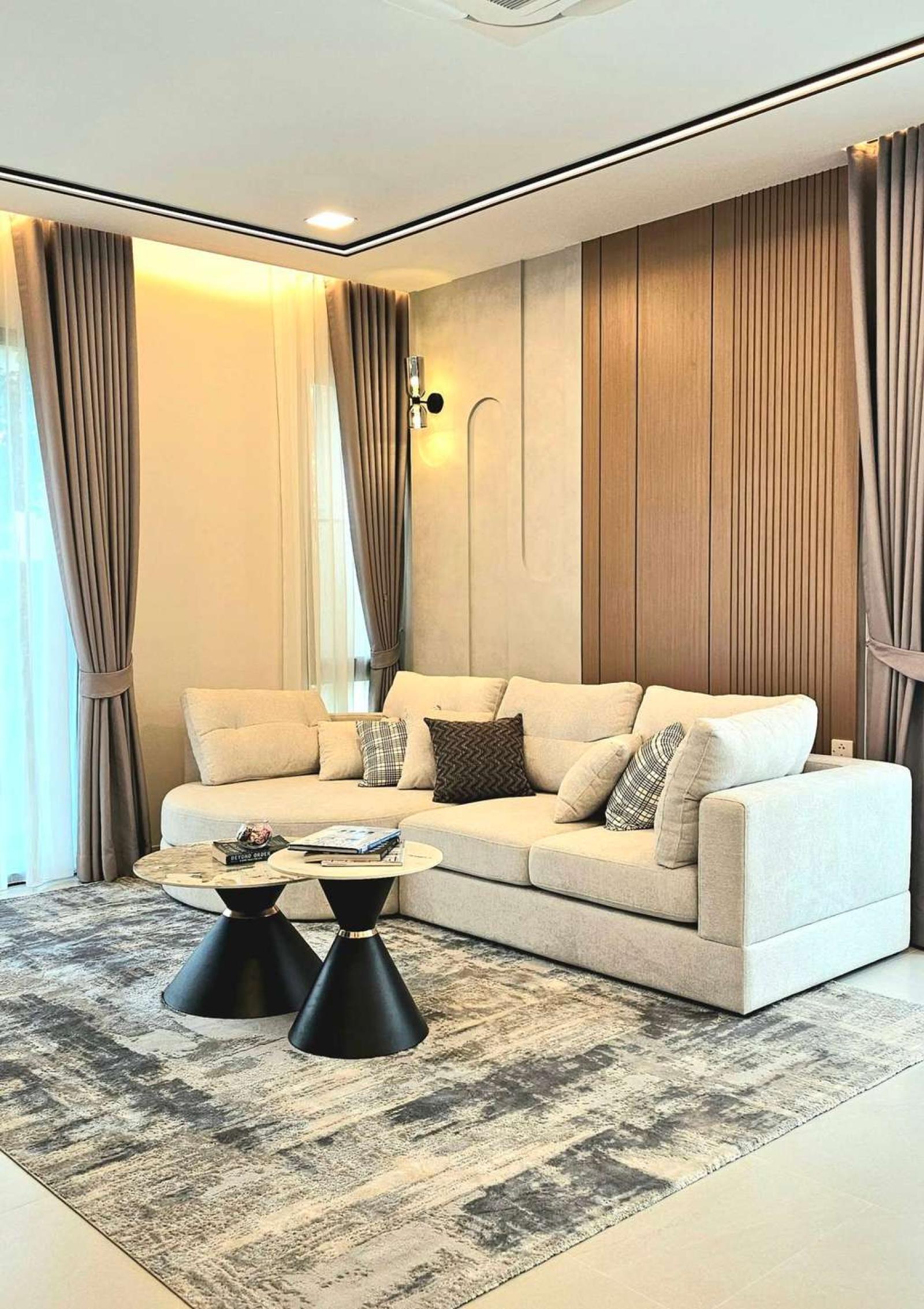 มัณฑนา บางนา กม.15 / 4 ห้องนอน (ให้เช่า), MANTANA Bangna km 15 / 4 Bedrooms (FOR RENT) DA142