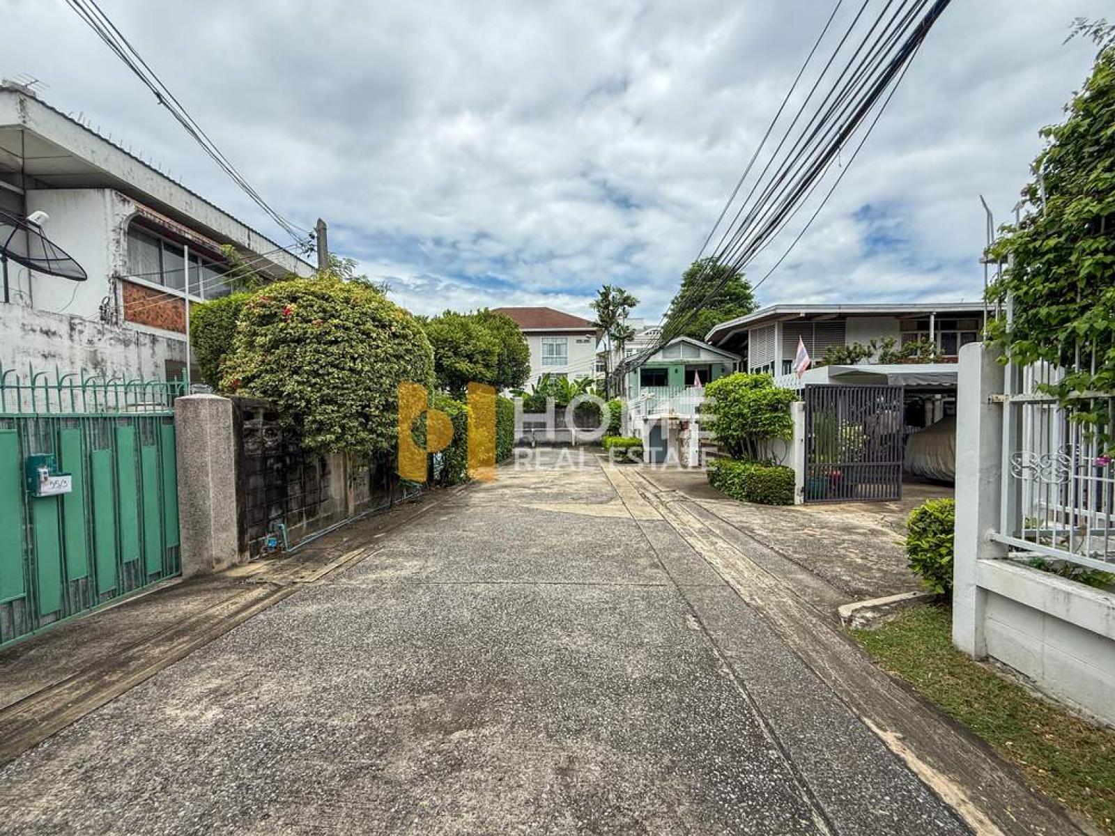 ที่ดิน 395 ตร.ว. ทองหล่อ 25 / 259 ตร.วา (ขาย), ที่ดิน 395 ตร.ว. ทองหล่อ 25 / 259 Square Wa (FOR SALE) PALM901
