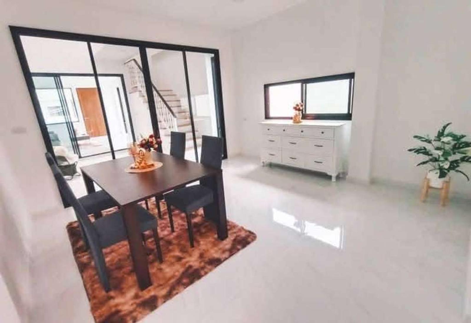 ทาวน์โฮม 3 ชั้นสร้างใหม่ ลาซาล 32 แยก 2 / 4 ห้องนอน (ขาย), Newly built 3-story townhome Lasalle 32 Soi 2 / 4 Bedrooms (FOR SALE) PSRN003
