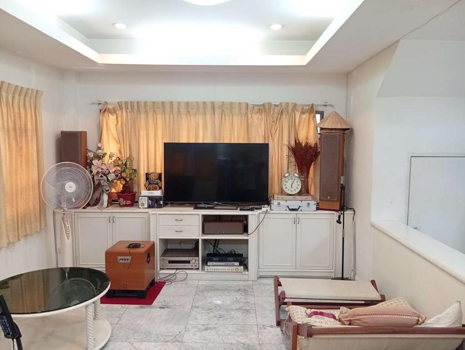 บ้านกรองทอง ศรีนครินทร์ / 4 ห้องนอน (ขาย), Baan Krongthong Srinakarin / 4 Bedrooms (FOR SALE) PSRN018