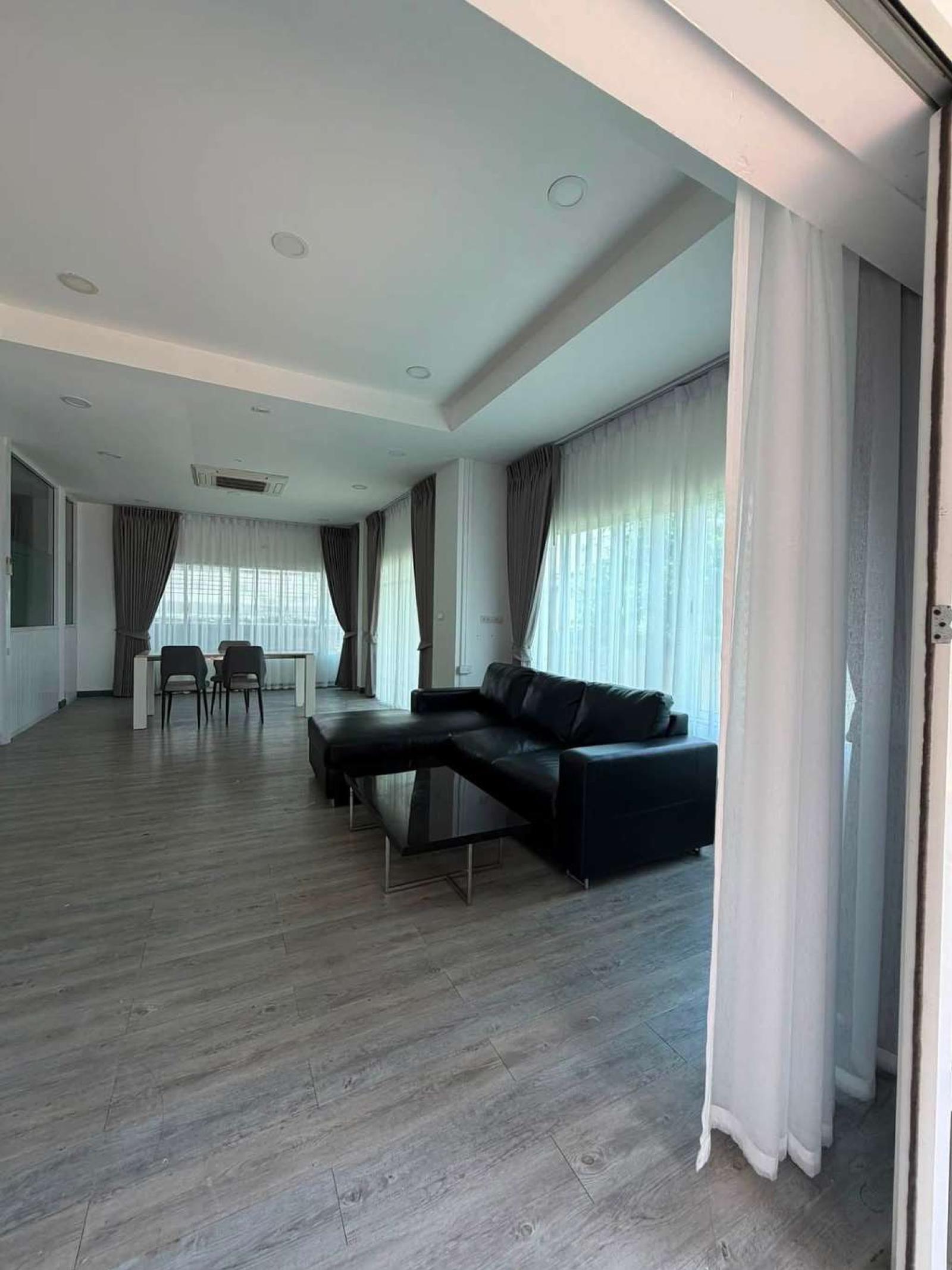 เลอ นีโอ ศรีนครินทร์ 1-2 / 4 ห้องนอน (ให้เช่า), Le Neo Srinakarin 1-2 / 4 Bedrooms (FOR RENT) PSRN013
