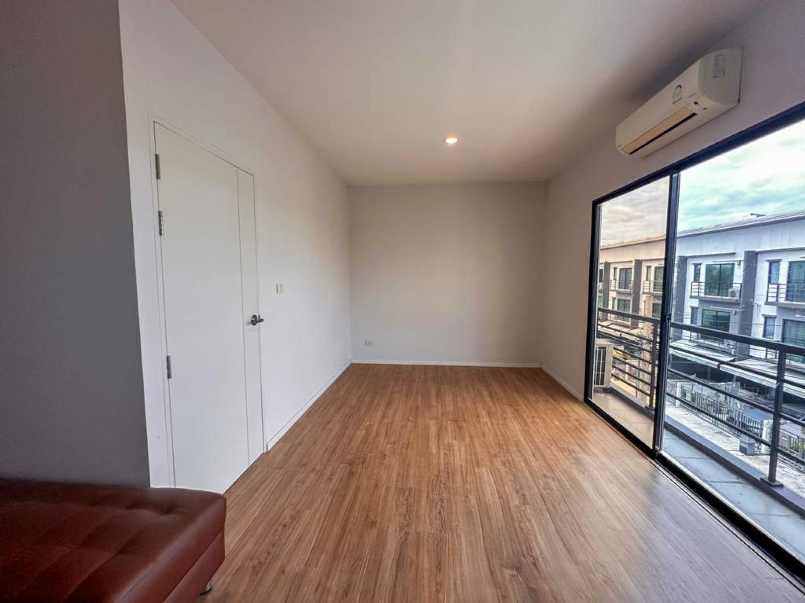 บ้านกลางเมือง ราชพฤกษ์ - รัตนาธิเบศร์ / 3 ห้องนอน (ขาย), Baan Klang Muang Ratchaphruek - Rattanathibet / 3 Bedrooms (FOR SALE) EARK109