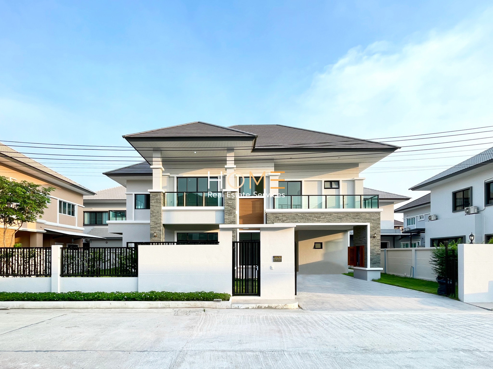 ดิ แอลเลแกนซ์ เพชรเกษม 81 / 4 ห้องนอน (ขาย), The Elegance Phetkasem 81 / 4 Bedrooms (FOR SALE) BALL460