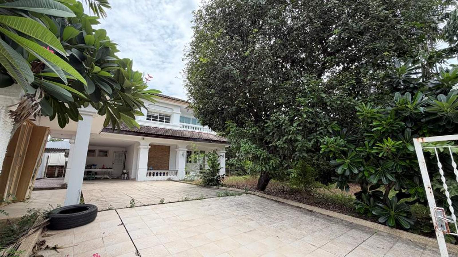 ลดาวัลย์ - ศรีนครินทร์ / 4 ห้องนอน (ขาย), Ladawan - Srinakarin / 4 Bedrooms (FOR SALE) DA225