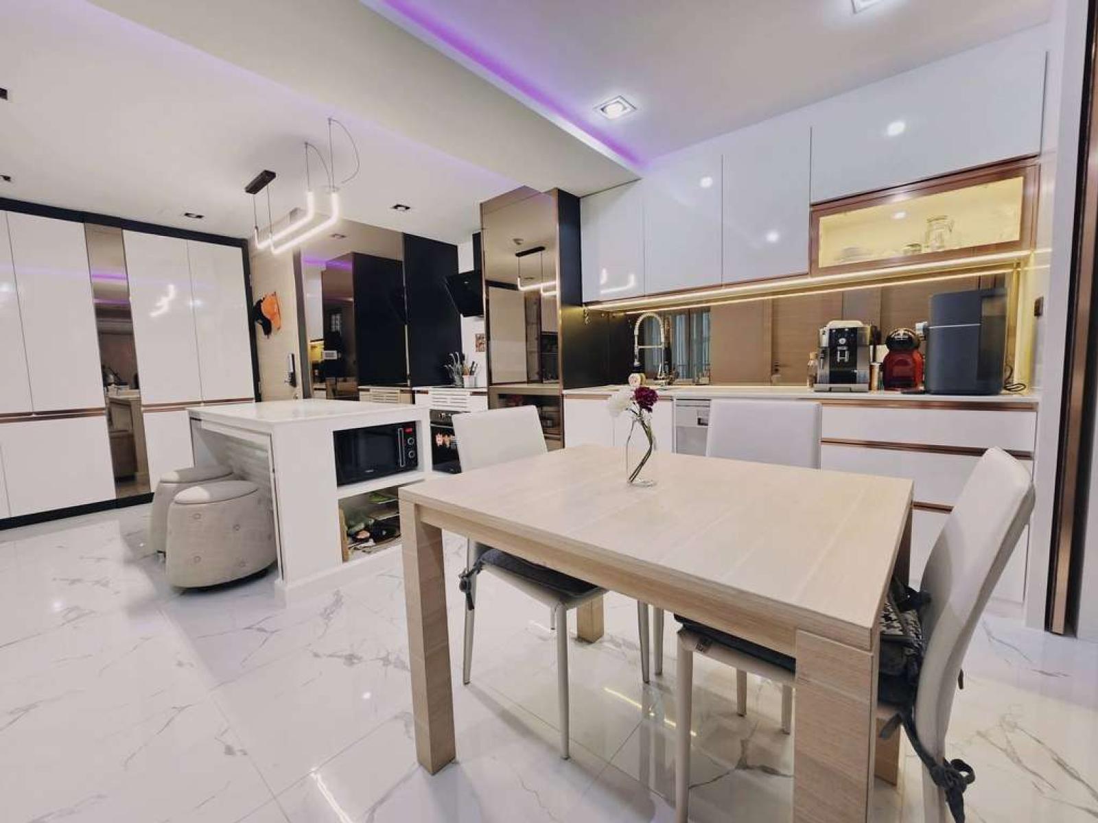 Klass Condo Silom / 1 Bedroom (FOR SALE), คลาส คอนโด สีลม / 1 ห้องนอน (ขาย) FAHH009