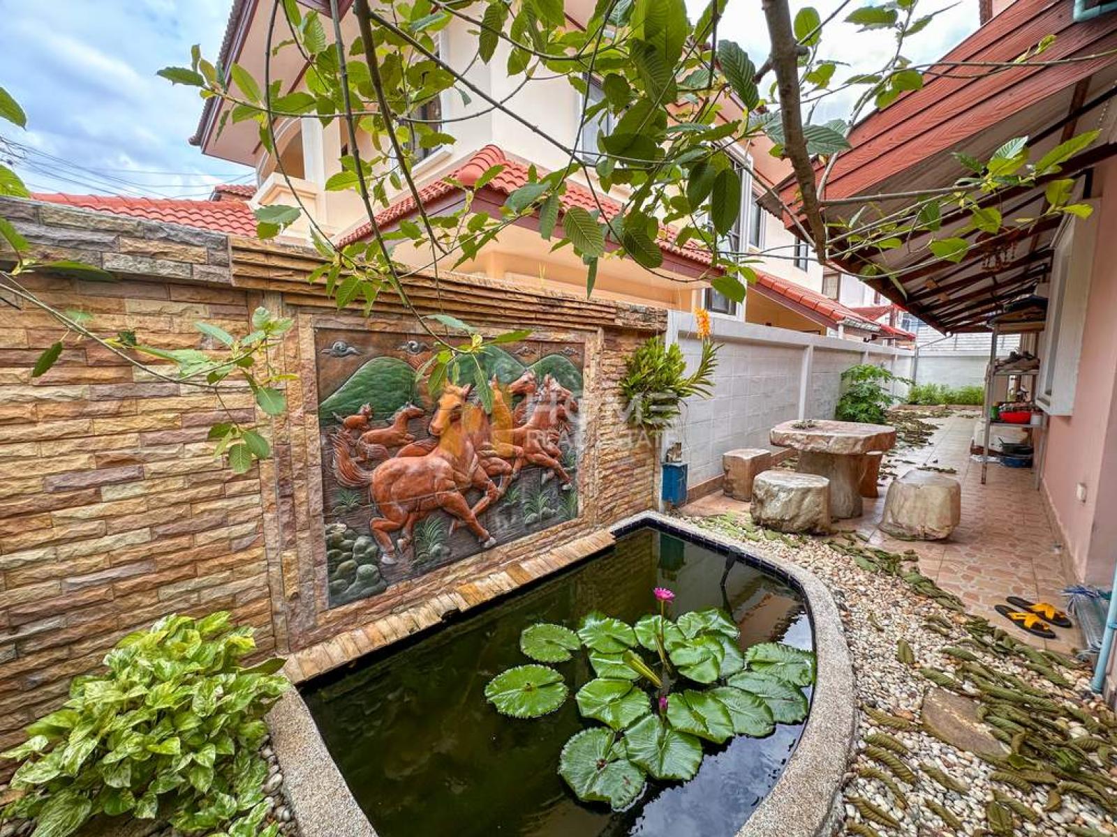 บ้านลานทอง ติวานนท์ - ปากเกร็ด / 4 ห้องนอน (ขาย), Baan Lan Thong, Tiwanon - Pakkret / 4 Bedrooms (FOR SALE) EARK108