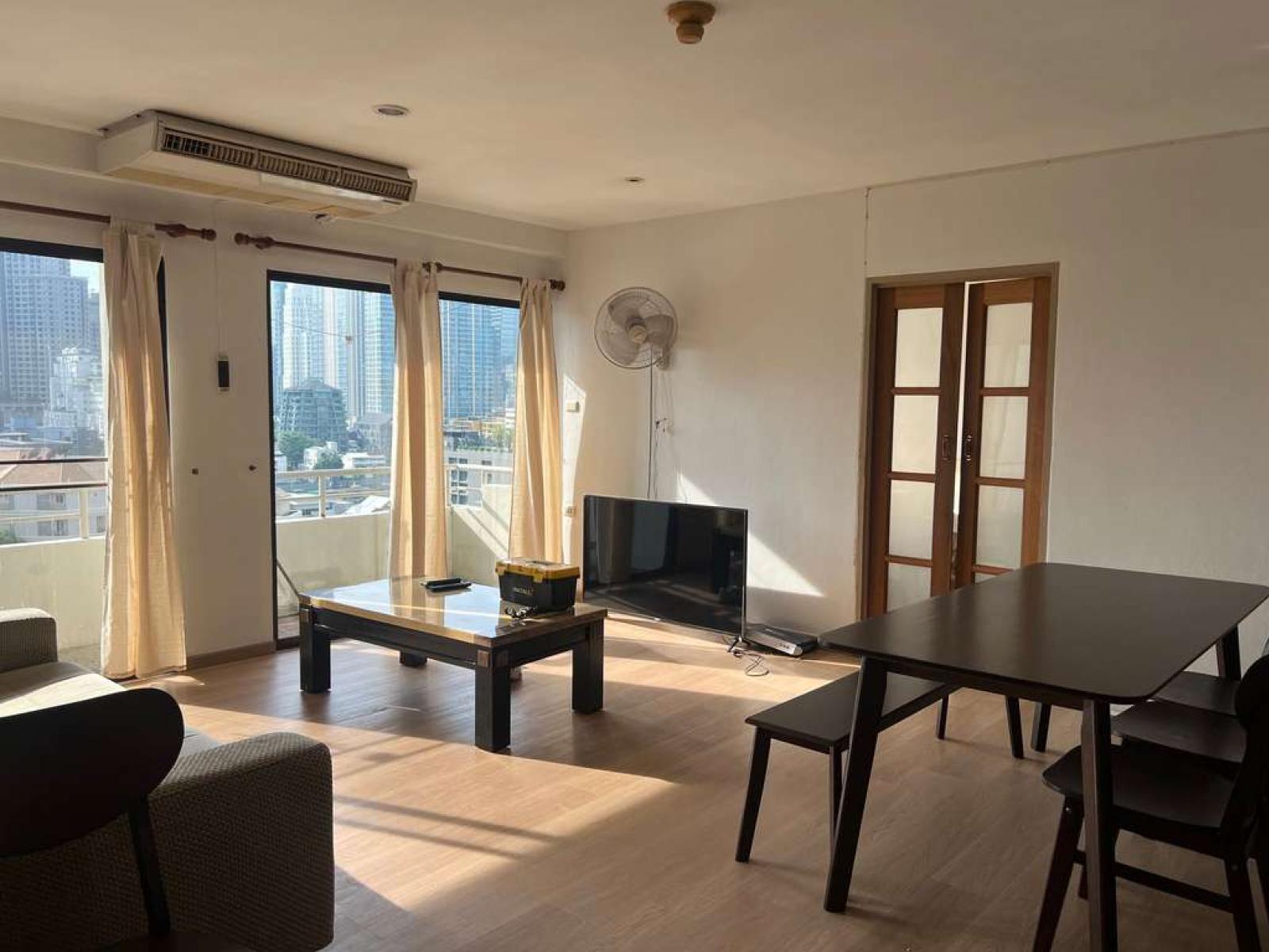 Saranjai Mansion / 2 Bedrooms (SALE WITH TENANT), สราญใจ แมนชั่น / 2 ห้องนอน (ขายพร้อมผู้เช่า) FAHH018