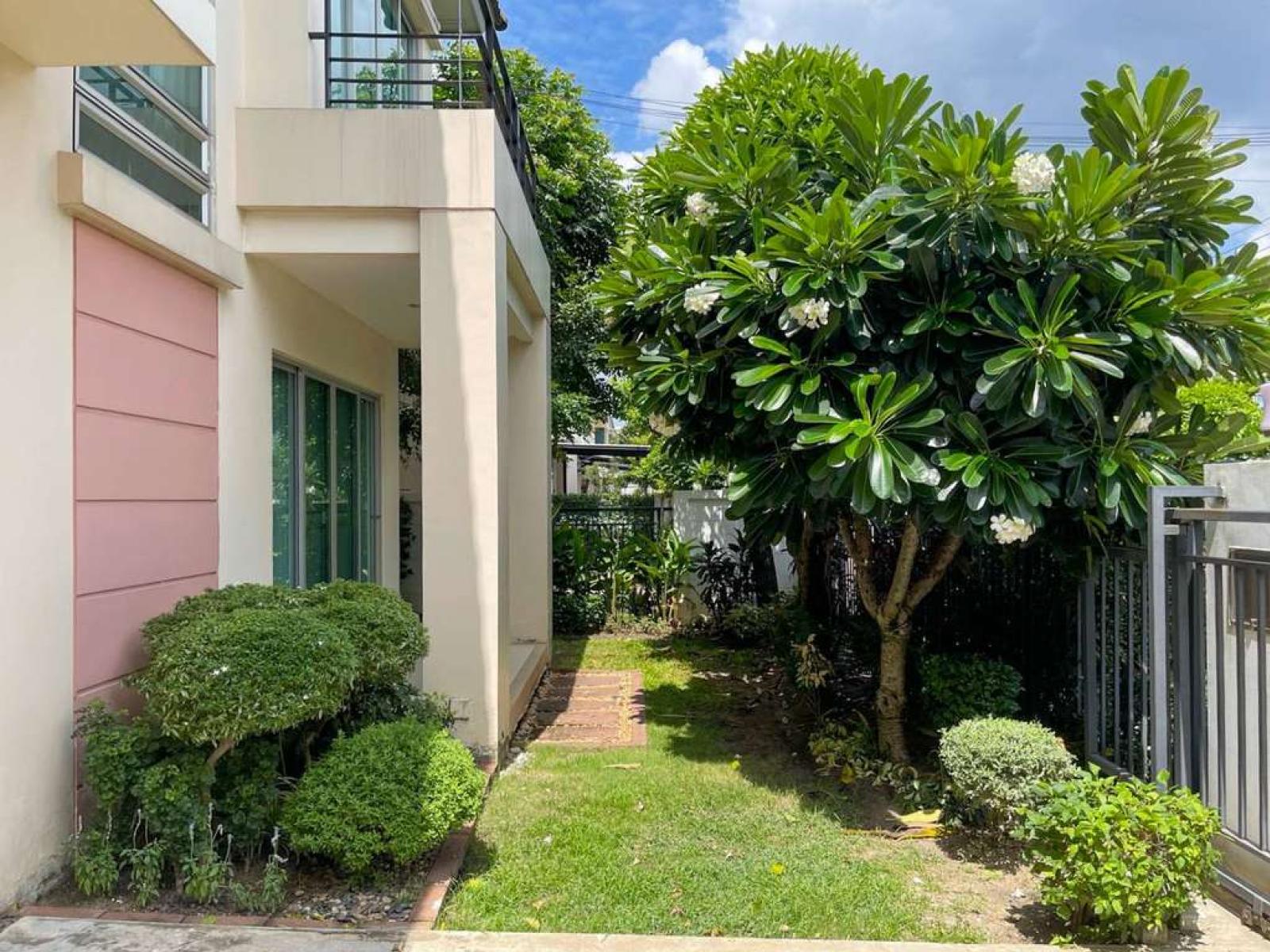 ไลฟ์ บางกอก บูเลอวาร์ด รามอินทรา 23 / 3 ห้องนอน (ให้เช่า), Life Bangkok Boulevard Ramintra 23 / 3 Bedrooms (FOR RENT) LPIN002