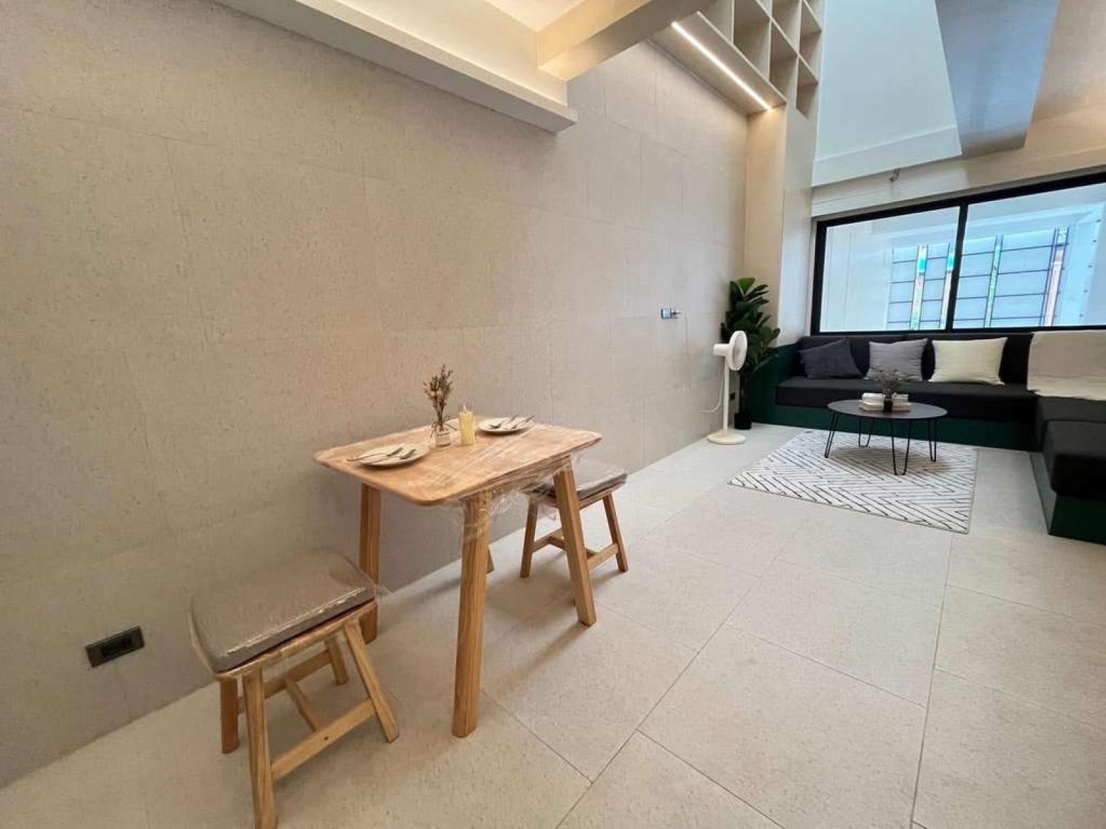 ทาวน์โฮม ปรีดีพนมยงค์ 14 / 2 ห้องนอน (ขายพร้อมผู้เช่า), Townhome Pridi Phanomyong 14 / 2 Bedrooms (SALE WITH TENANT) GNG243