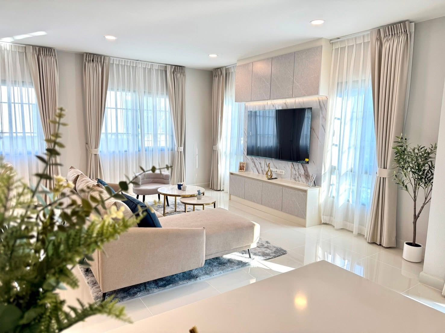 เซนโทร บางนา เฟส 2 / 4 ห้องนอน (เช่า), Centro Bangna Phase 2 / 4 Bedrooms (FOR RENT) DA192