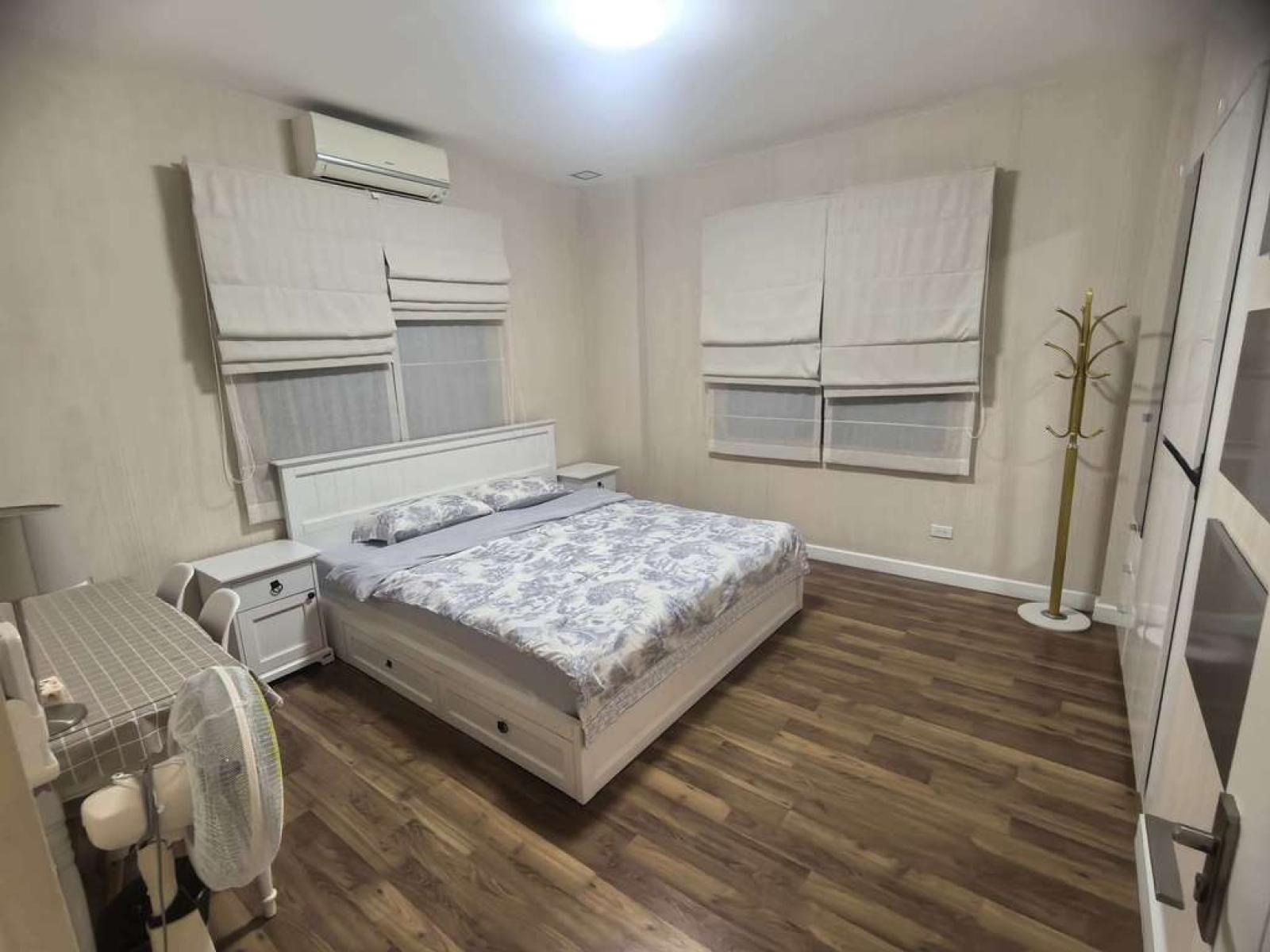 มัณฑนา อ่อนนุช - วงแหวน 4 / 4 ห้องนอน (ขายพร้อมผู้เช่า), Manthana Onnut – Wongwaen 4  / 4 Bedrooms (SALE WITH TENANT) POON316