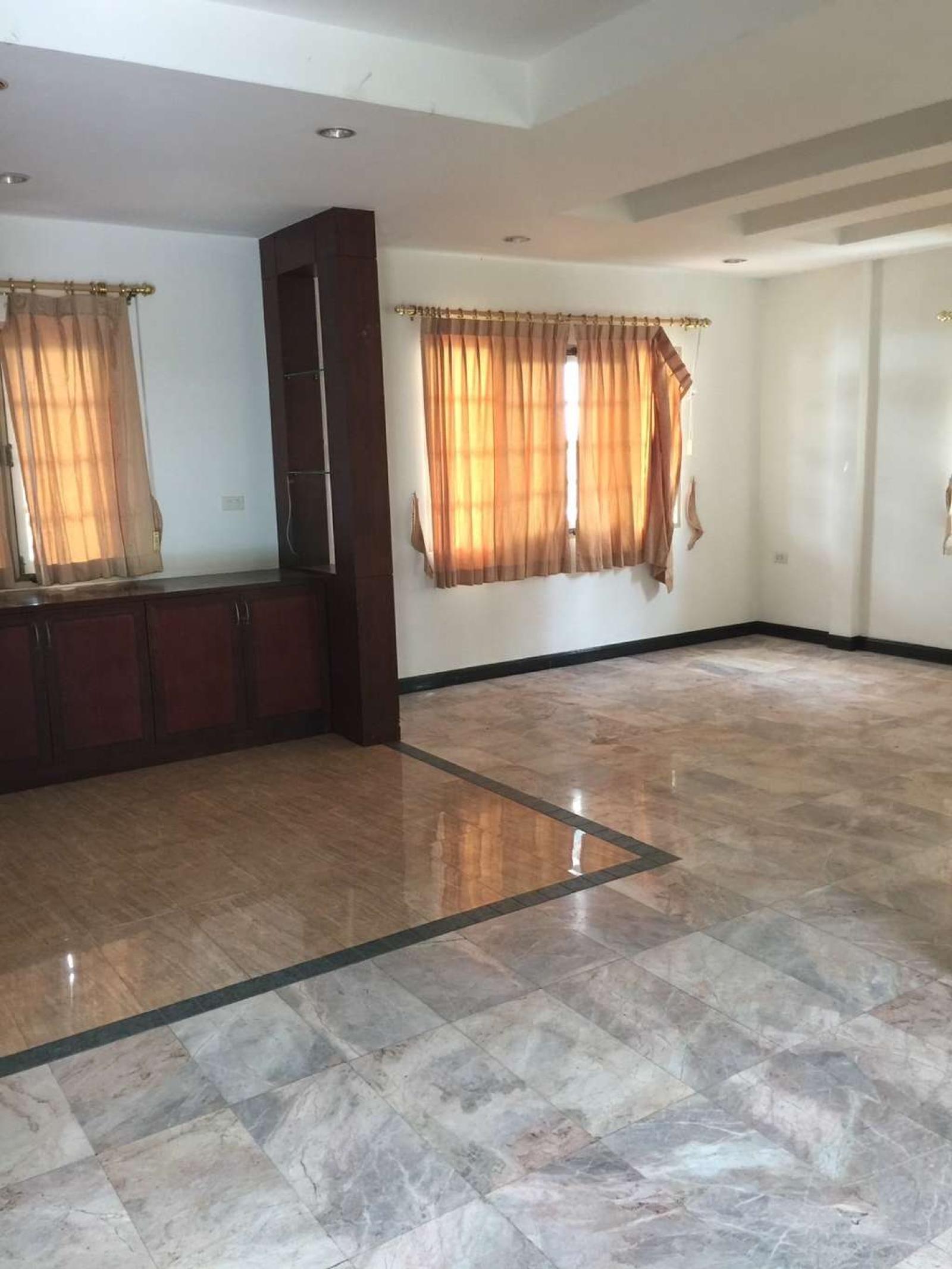 ลดาวัลย์ - ศรีนครินทร์ / 3 ห้องนอน (ขาย), Ladawan - Srinakarin / 3 Bedrooms (FOR SALE) DA211