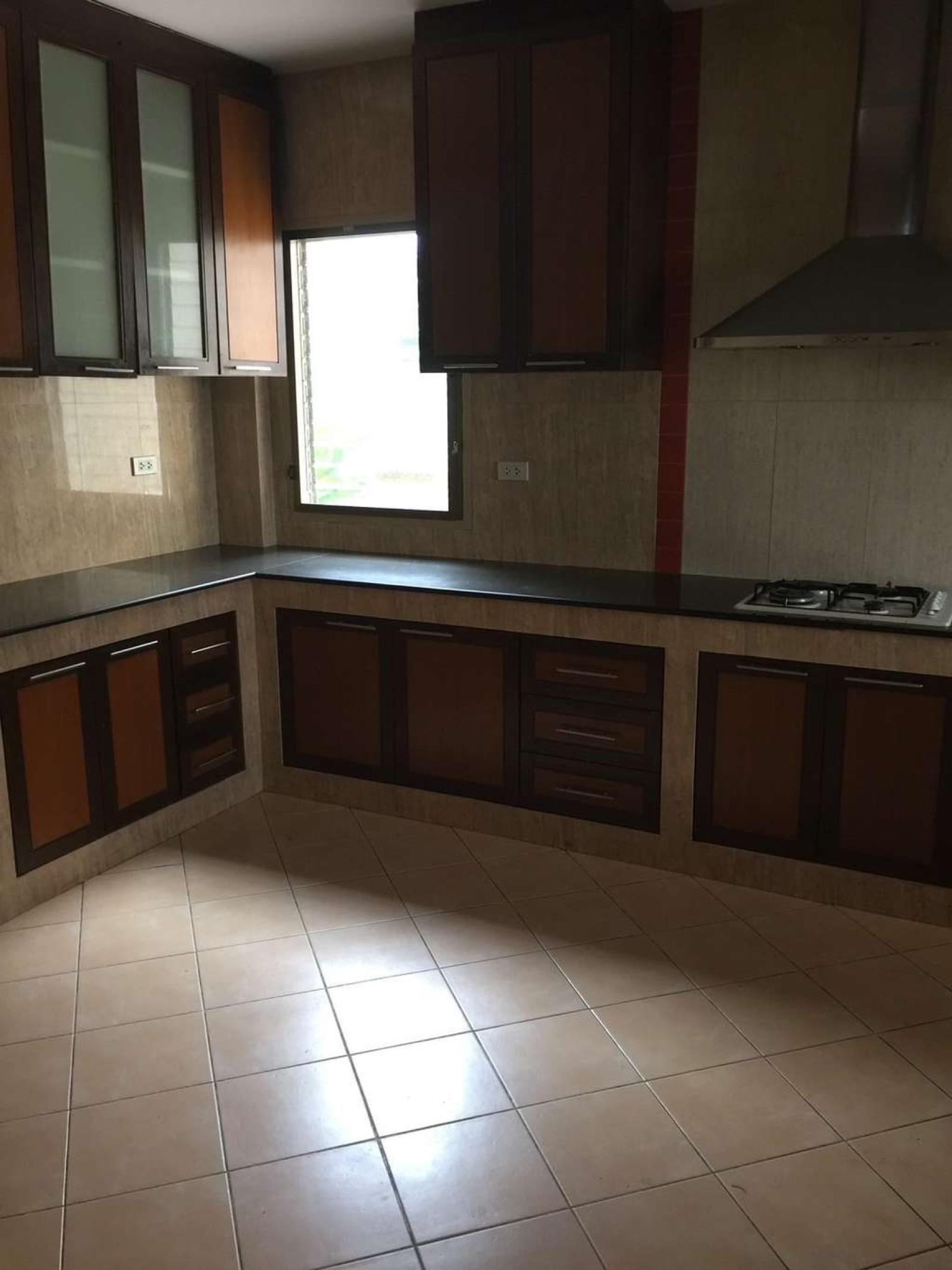 ลดาวัลย์ - ศรีนครินทร์ / 3 ห้องนอน (ขาย), Ladawan - Srinakarin / 3 Bedrooms (FOR SALE) DA211