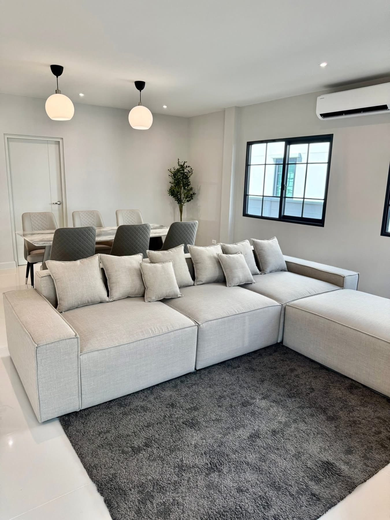 เซนโทร บางนา เฟส 2 / 4 ห้องนอน (เช่า), Centro Bangna Phase 2 / 4 Bedrooms (FOR RENT) DA206