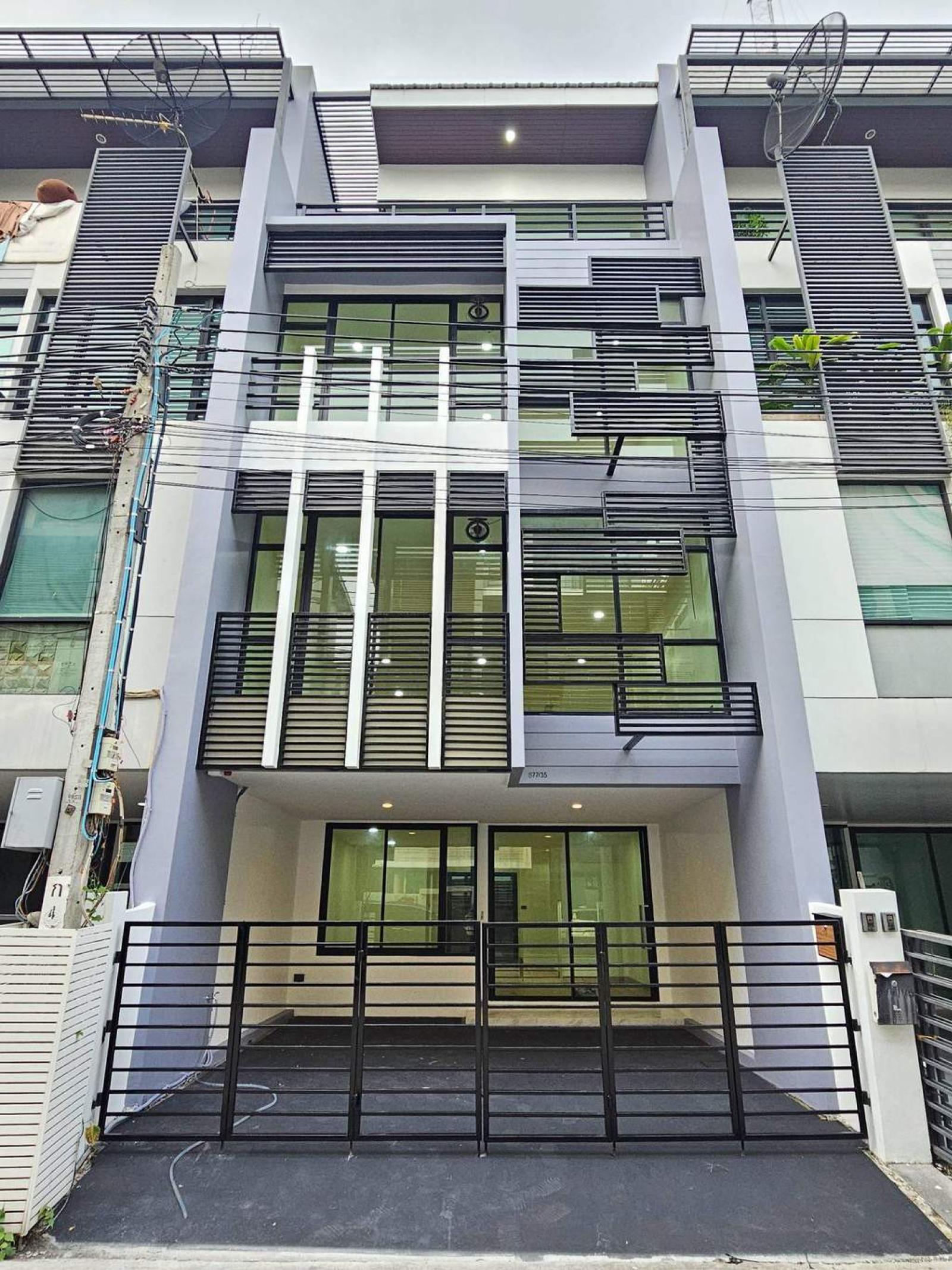 เนอวานา แอทเวิร์ค พระราม 9 - รามคำแหง / 3 ห้องนอน (ขาย), Nirvana @ Work Rama9 - Ramkamhang / 3 Bedrooms (FOR SALE) BZD275