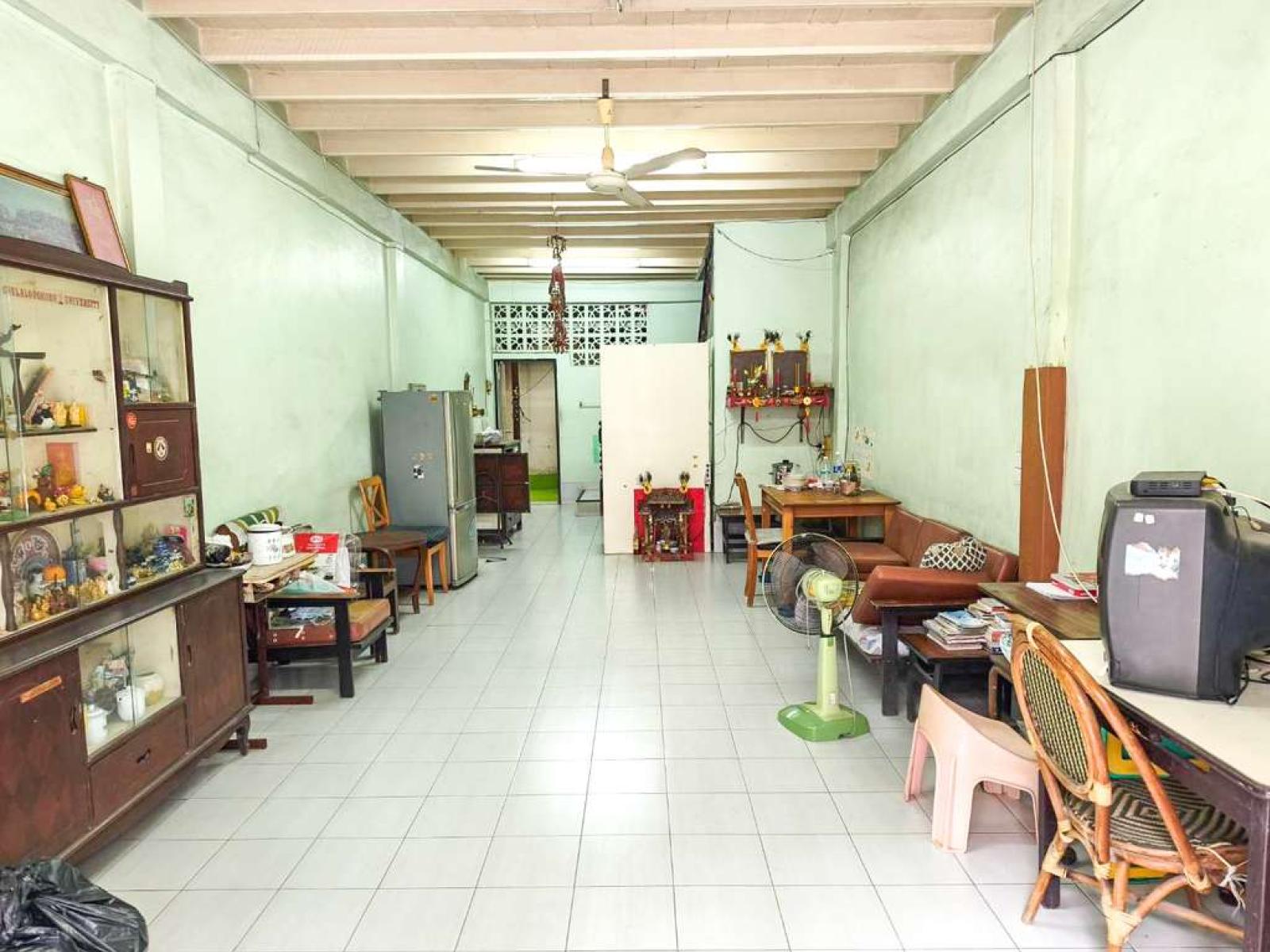 อาคารพาณิชย์ ซอยสุขุมวิท 95 / 3 ชั้น (ขาย), Commercial building, Sukhumvit Soi 95. / 3 Storey (FOR SALE) GNG252