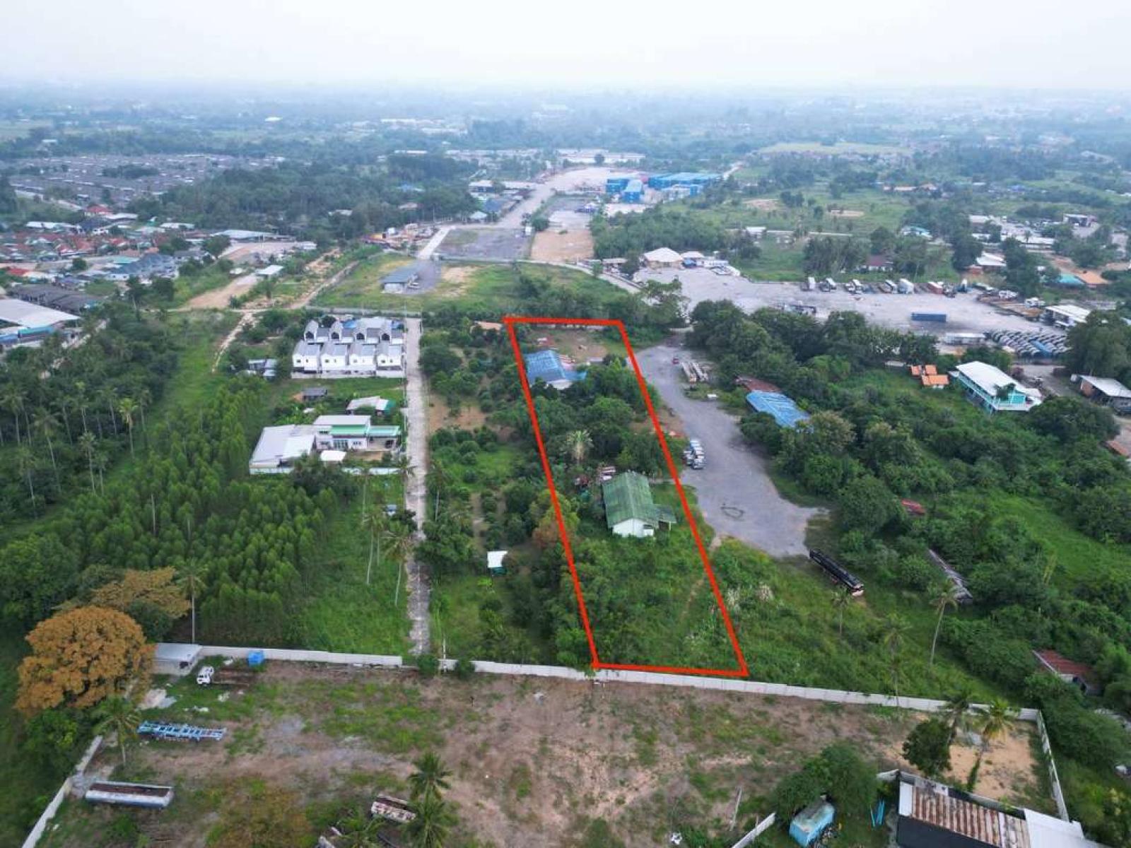 ที่ดิน 4 ไร่ ใกล้ท่าเรือแหลมฉบัง 3 กิโล / 4 ไร่ 1 งาน 49 ตร.วา (ขาย), 4 rai of land near Laem Chabang Port, 3 kilometers away. / 49 Square Wa (FOR SALE) YEAN261