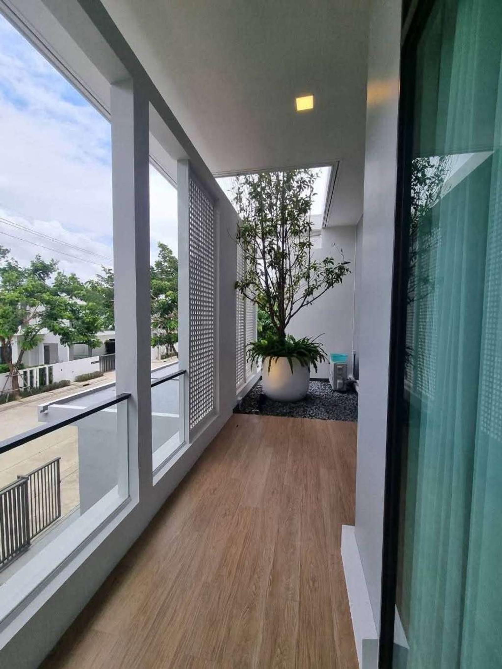 มัณฑนา บางนา กม.15 / 4 ห้องนอน (ให้เช่า), MANTANA Bangna km 15 / 4 Bedrooms (FOR RENT) DA252