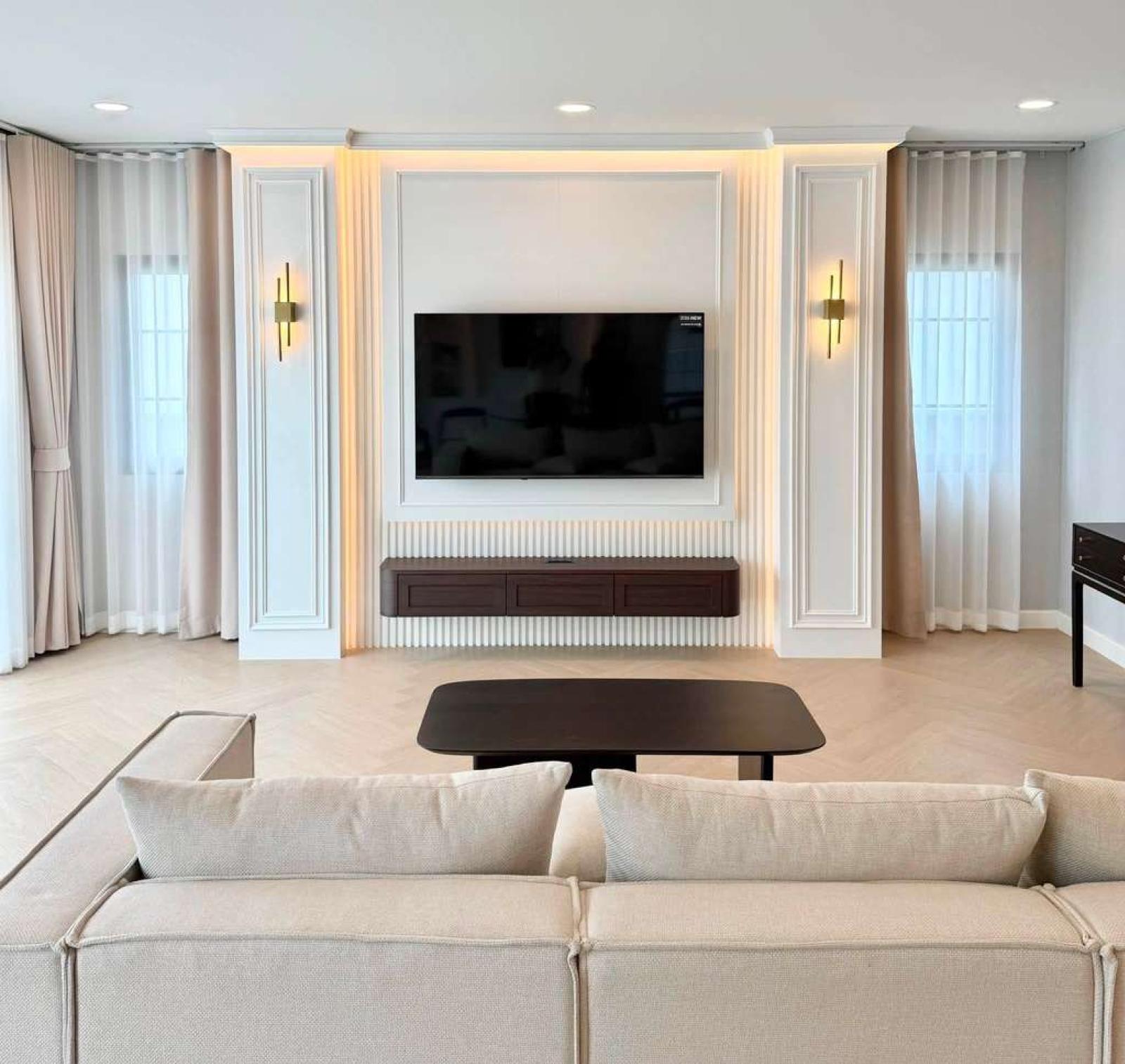 เซนโทร บางนา เฟส 2 / 4 ห้องนอน (ให้เช่า), Centro Bangna Phase 2 / 4 Bedrooms (FOR RENT) DA253
