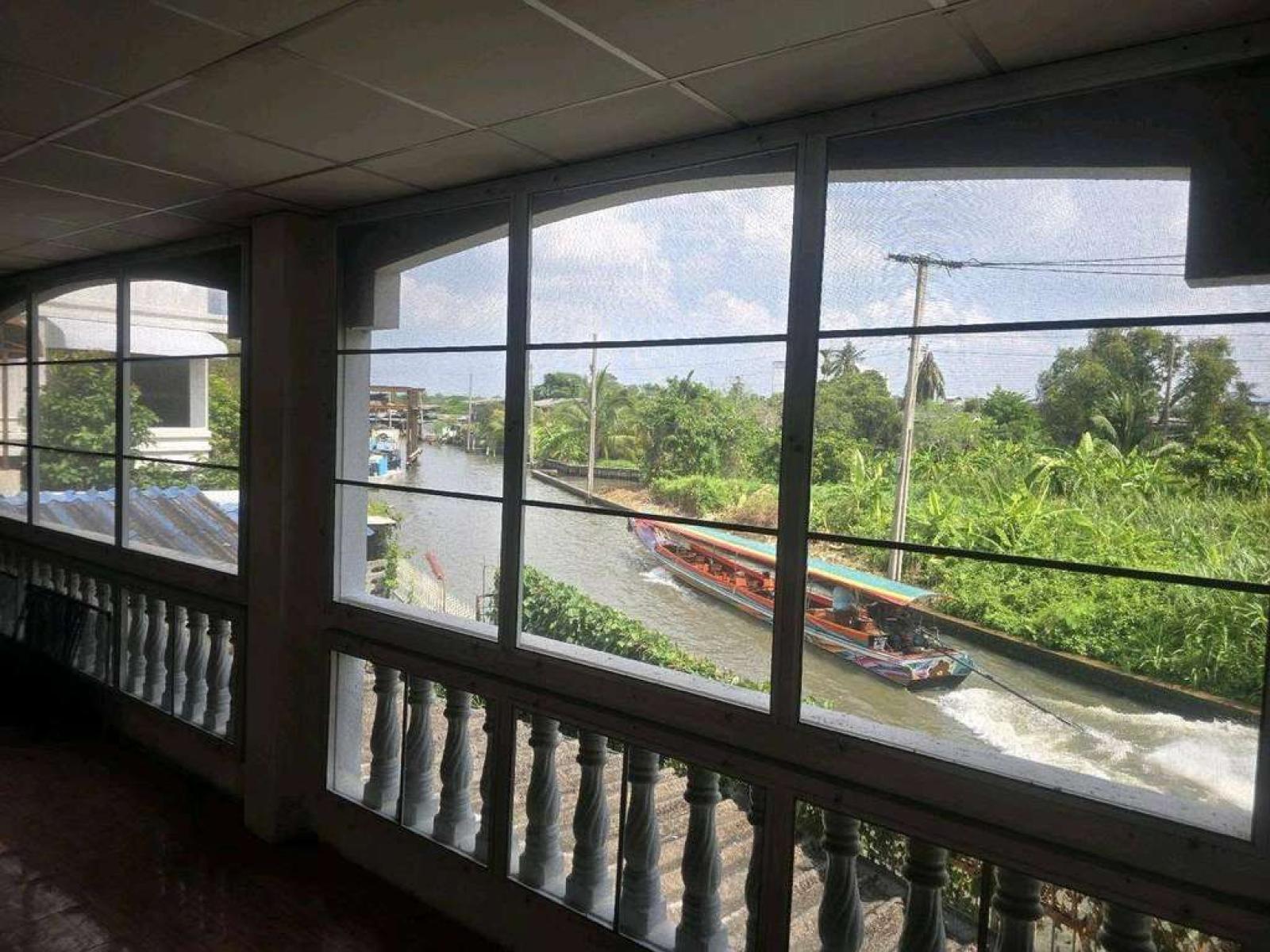 อาคารพาณิชย์ 3 ชั้น 2 คูหา / 3 ชั้น (ให้เช่า), Three-story commercial building, 2 units. / 3 Storey (FOR RENT) EARK126