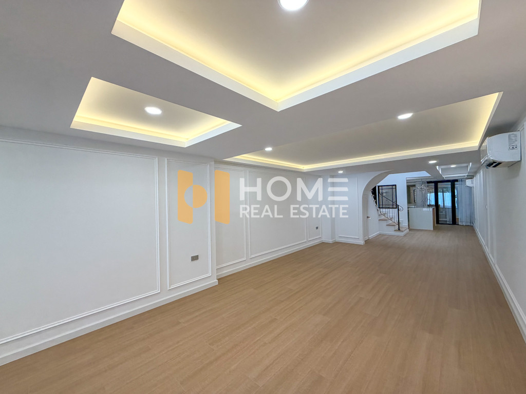 ทาวน์เฮ้าส์ ซอยปรีดีพนมยงค์ 42 / 3 ห้องนอน (เช่า), Townhouse, Soi Pridi Phanomyong 42 / 3 Bedrooms (FOR RENT) GNG250