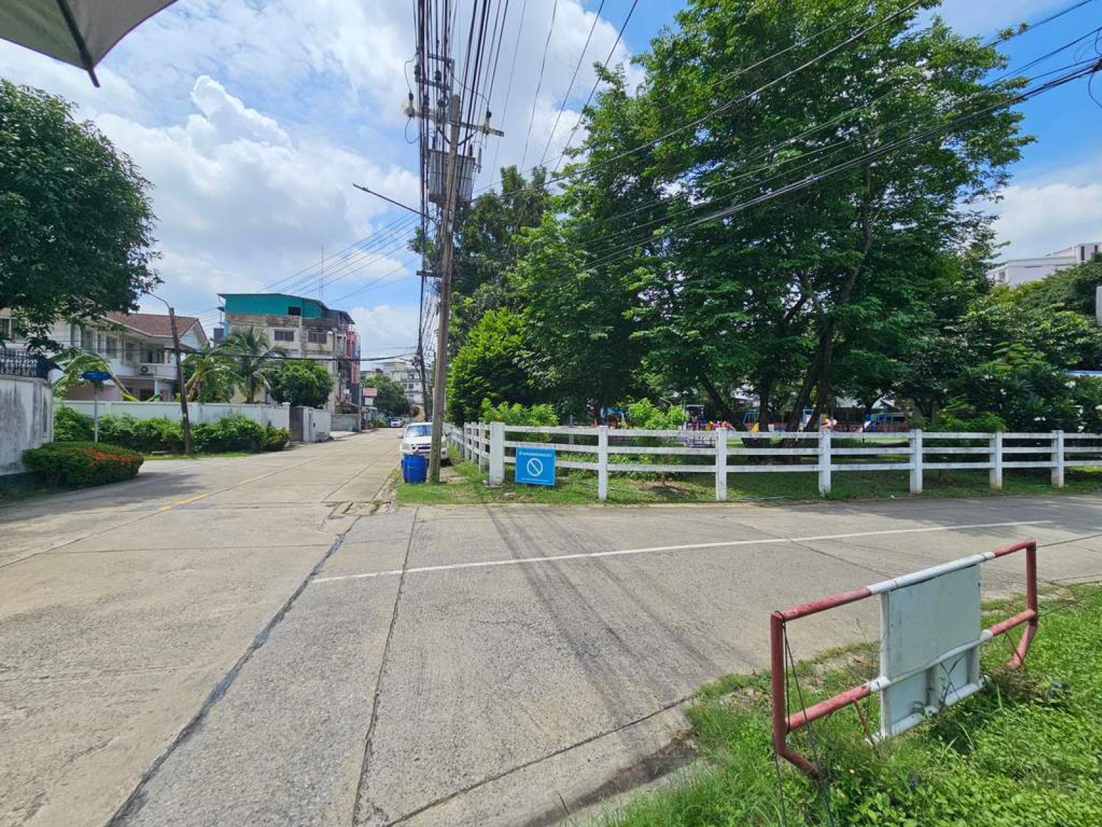 ที่ดินรามอินทรา 61 / 57.5 ตร.วา (ให้เช่า), Land in Ramintra 61 / 57.5 Square Wa (FOR RENT) TAN915
