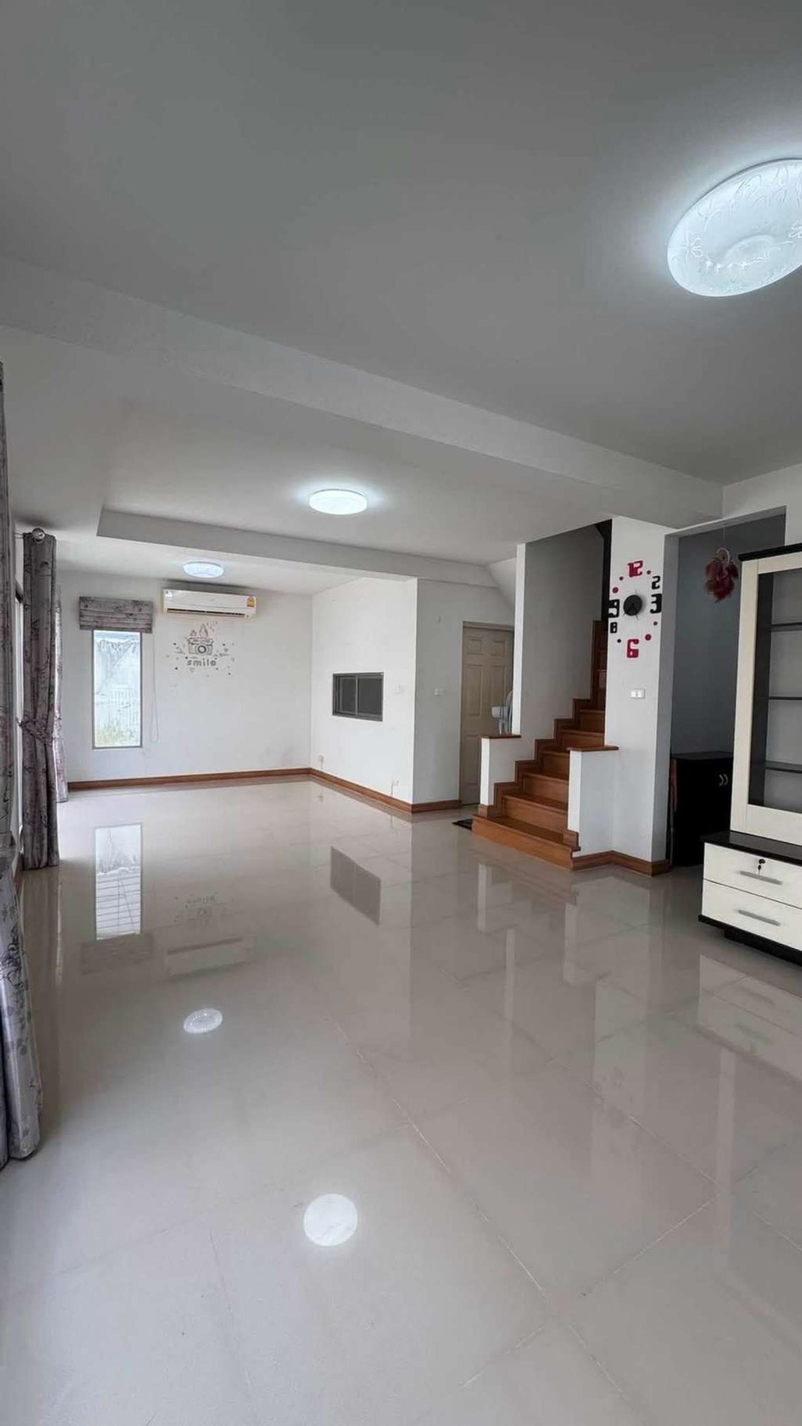 หมู่บ้านไลฟ ซอย12 ต.บ้านสวน อ.เมือง จ.ชลบุรี / 3 ห้องนอน (ขาย), Life Village, Soi 12 Ban Suan Subdistrict Mueang District Chonburi Province / 3 Bedrooms (FOR SALE) NANN026