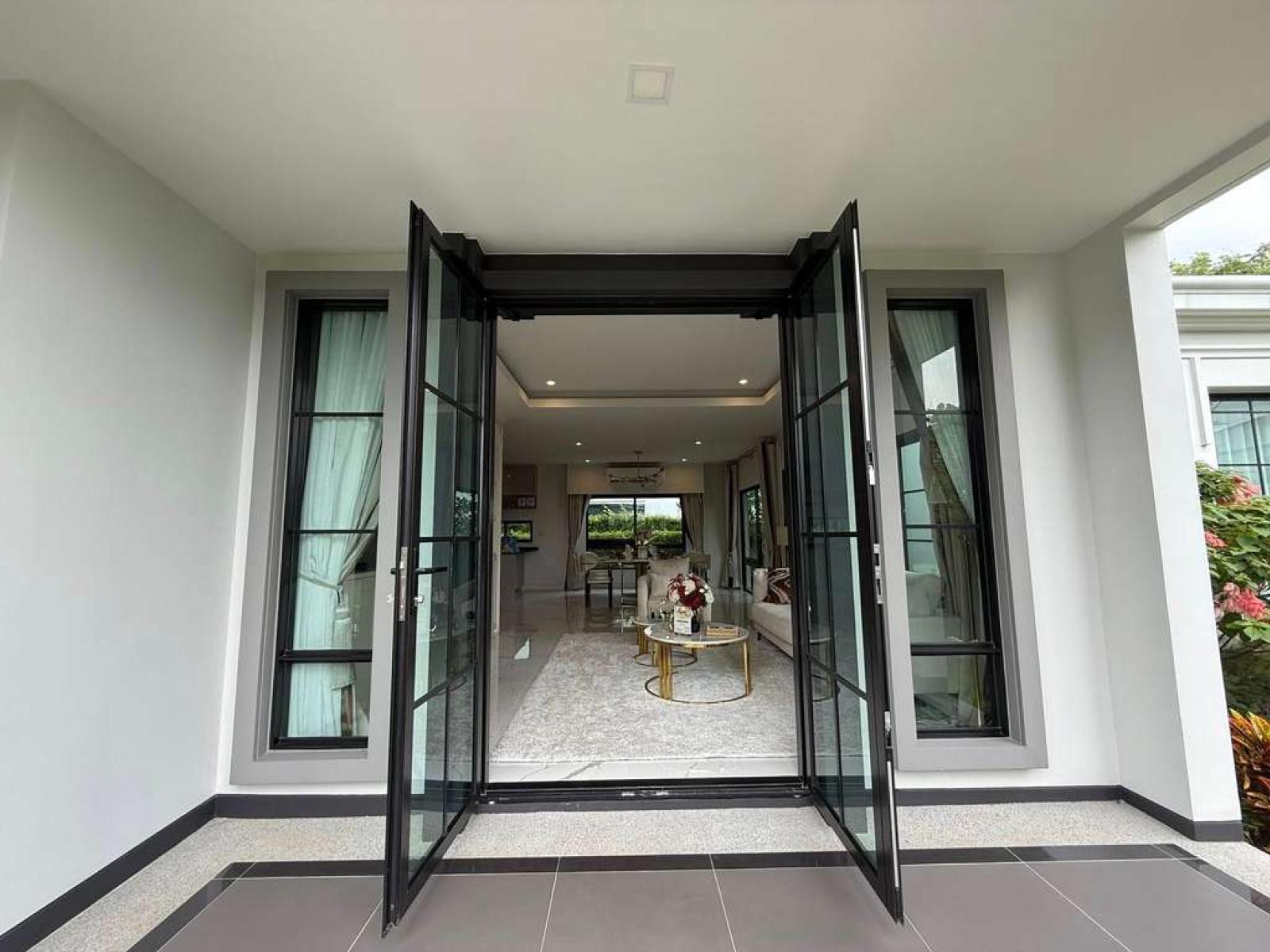 เศรษฐสิริ แจ้งวัฒนะ - ประชาชื่น 2 / 5 ห้องนอน (ขาย), Setthasiri Chaengwattana - Prachachuen 2 / 5 Bedrooms (FOR SALE) BNS257