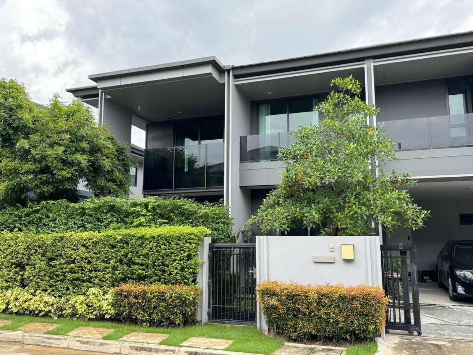 เศรษฐสิริ กรุงเทพกรีฑา 2 / 4 ห้องนอน (ให้เช่า), Setthasiri Krungthepkreetha 2 / 4 Bedrooms (FOR RENT) BZD281