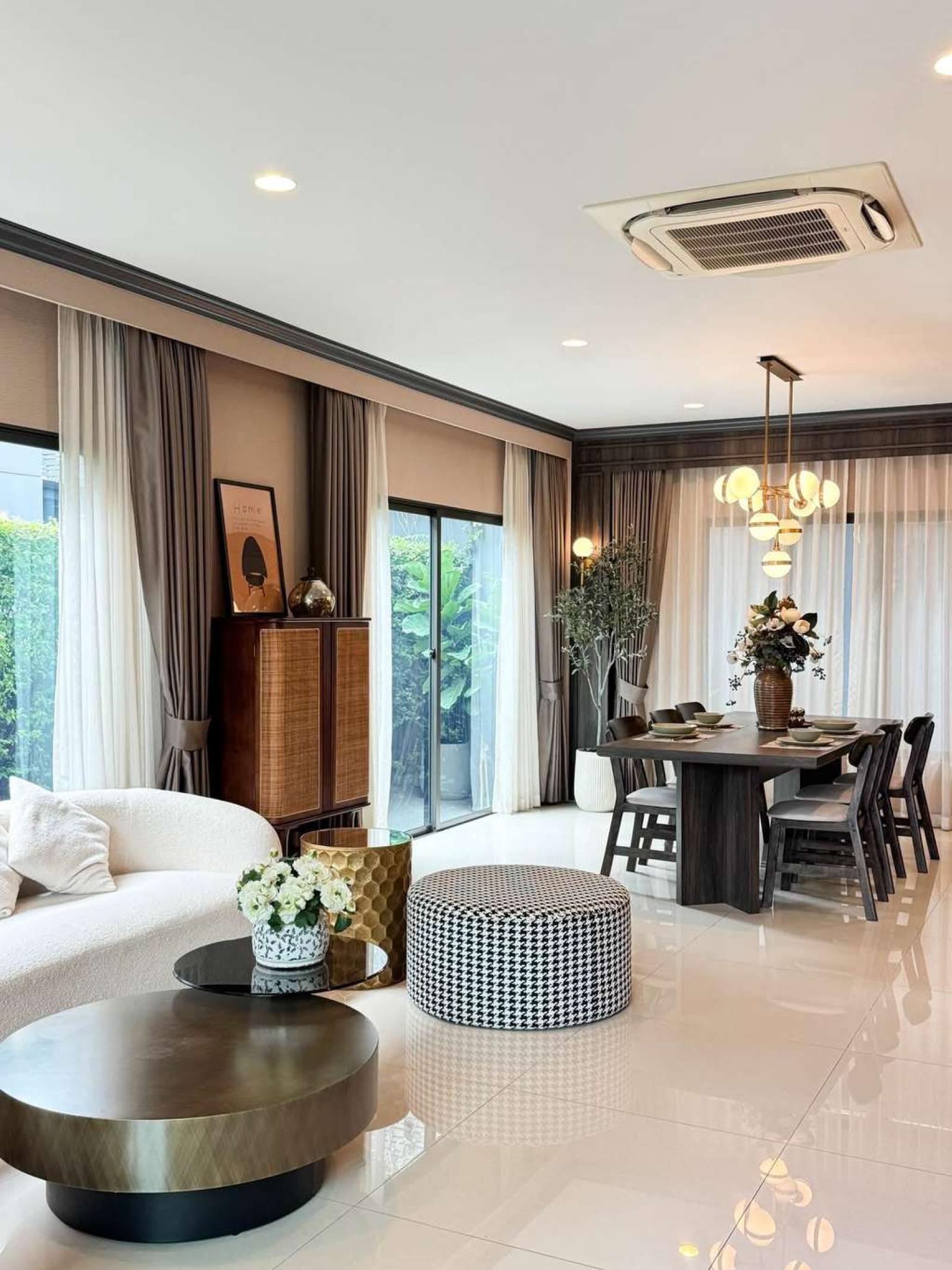 เศรษฐสิริ กรุงเทพกรีฑา 2 / 4 ห้องนอน (ให้เช่า), Setthasiri Krungthepkreetha 2 / 4 Bedrooms (FOR RENT) BZD281