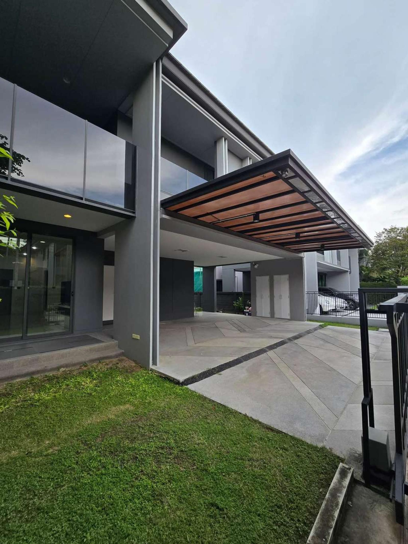 เศรษฐสิริ กรุงเทพกรีฑา 2 / 3 ห้องนอน (ให้เช่า), Setthasiri Krungthepkreetha 2 / 3 Bedrooms (FOR RENT) BZD283
