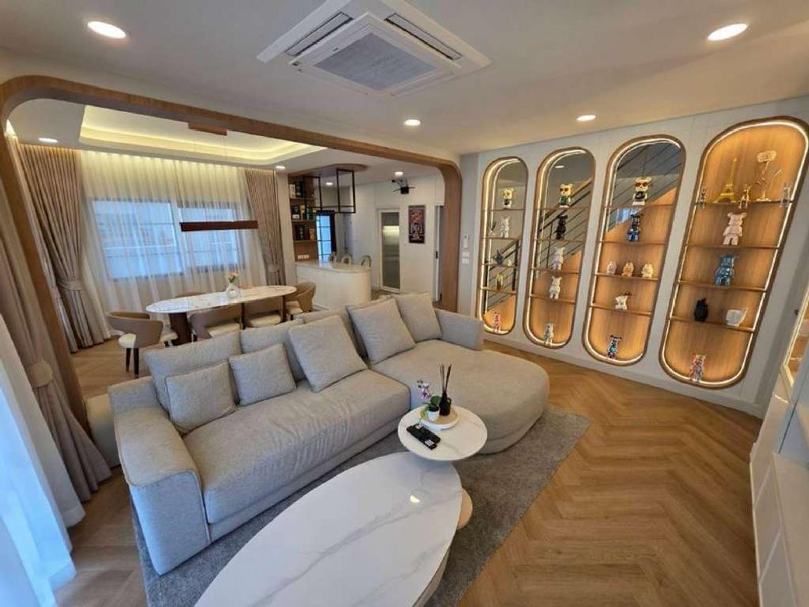 เซนโทร บางนา / 4 ห้องนอน (ให้เช่า), Centro Bangna / 4 Bedrooms (FOR RENT) DA267