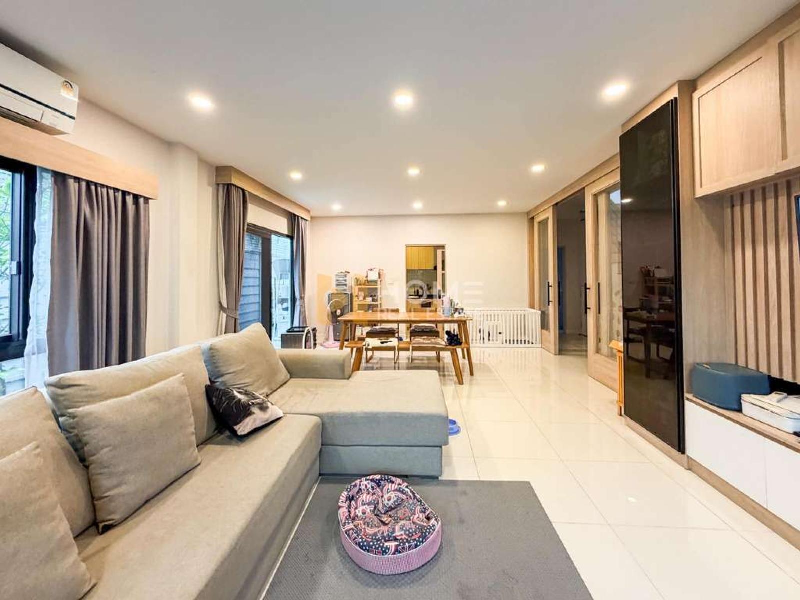 เซนโทร ราชพฤกษ์ - สวนผัก 2 / 4 ห้องนอน (ขาย), CENTRO Ratchapruek - Suanpak 2 / 4 Bedrooms (FOR SALE) BALL486