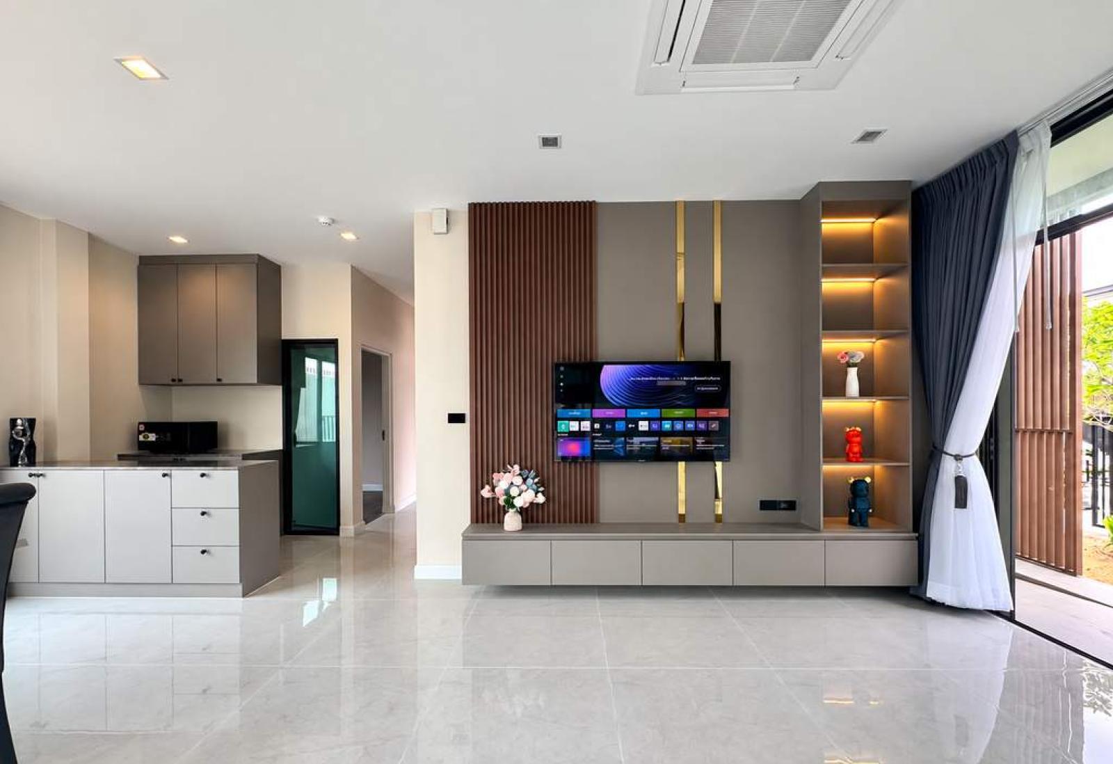 บางกอก บูเลอวาร์ด บางนา กม.5 / 4 ห้องนอน (ให้เช่า), Bangkok Boulevard Bangna KM.5 / 4 Bedrooms (FOR RENT) PALR001