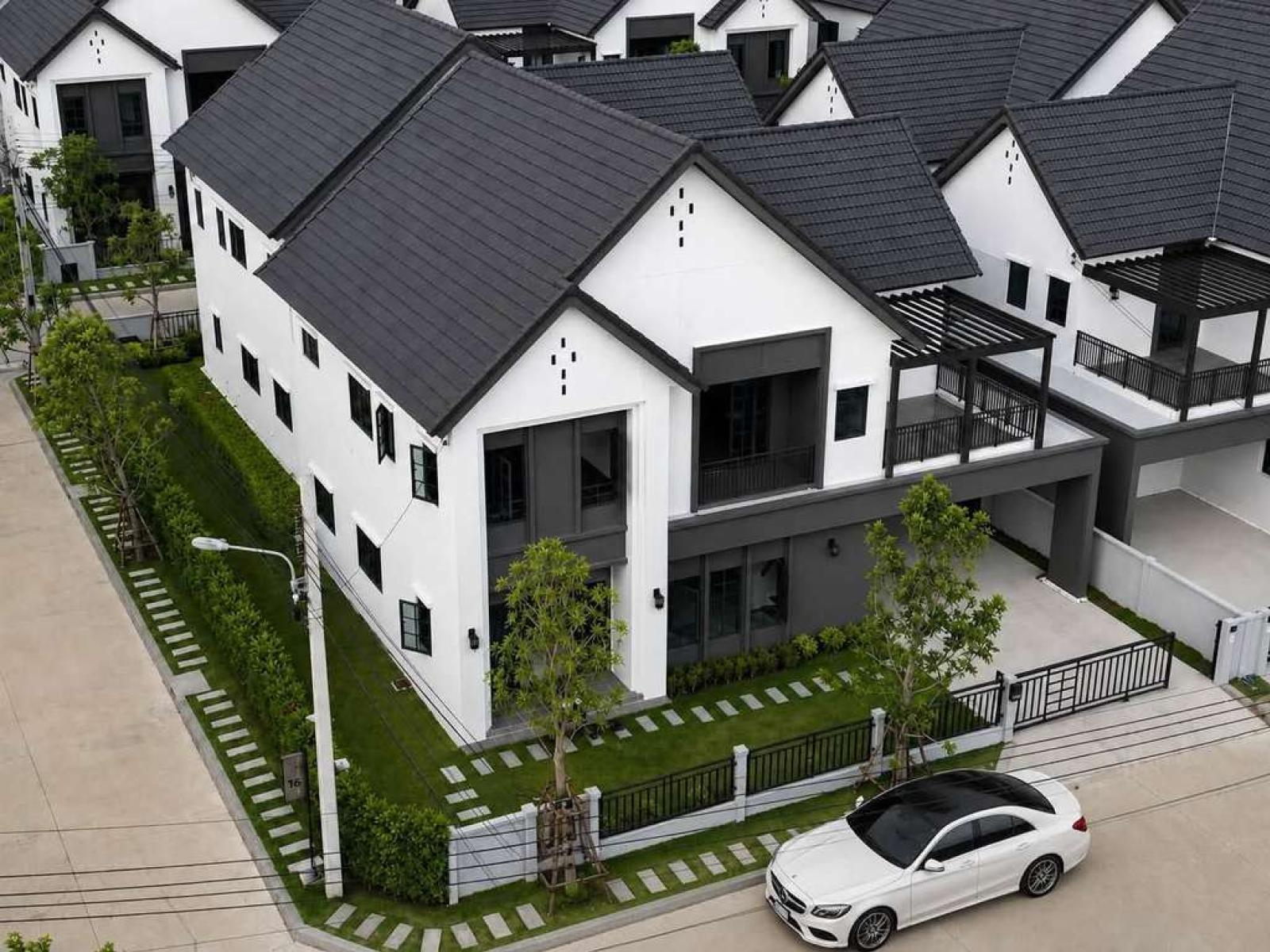 เซนโทร บางนา เฟส 2 / 4 ห้องนอน (ให้เช่า), Centro Bangna Phase 2 / 4 Bedrooms (FOR RENT) DA270