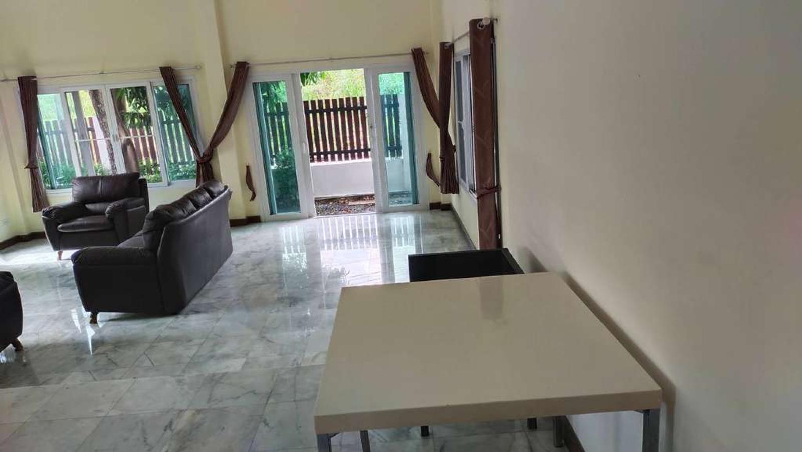 หมู่บ้านธนาซิตี้ / 4 ห้องนอน (ให้เช่า), Thana City Village / 4 Bedrooms (FOR RENT) DA271
