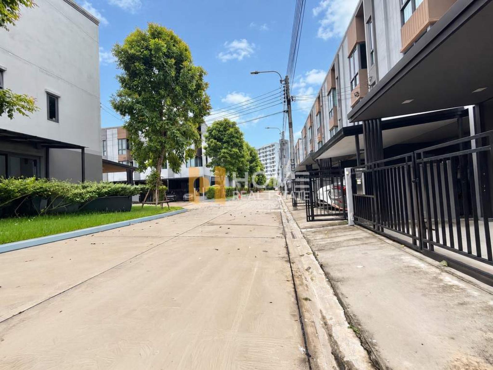บ้านกลางเมือง สุขสวัสดิ์ - พระราม 3 / 3 ห้องนอน (ขาย), Baan Klang Muang Suksawat - Rama 3 / 3 Bedrooms (FOR SALE) BNS229