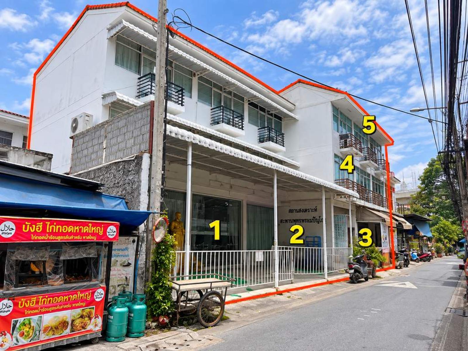 อาคารพาณิชย์  5 คูหา / 3 ชั้น (ขาย), 5 commercial buildings / 3 Storey (FOR SALE) PALR041