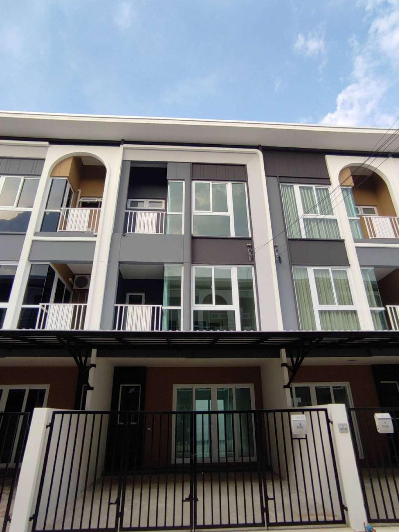 เบล็สซิตี้ พาร์ค ศรีนครินทร์ - เทพารักษ์ / 3 ห้องนอน (ขาย), Blessity Park Srinakarin - Theparak / 3 Bedrooms (FOR SALE) DA290