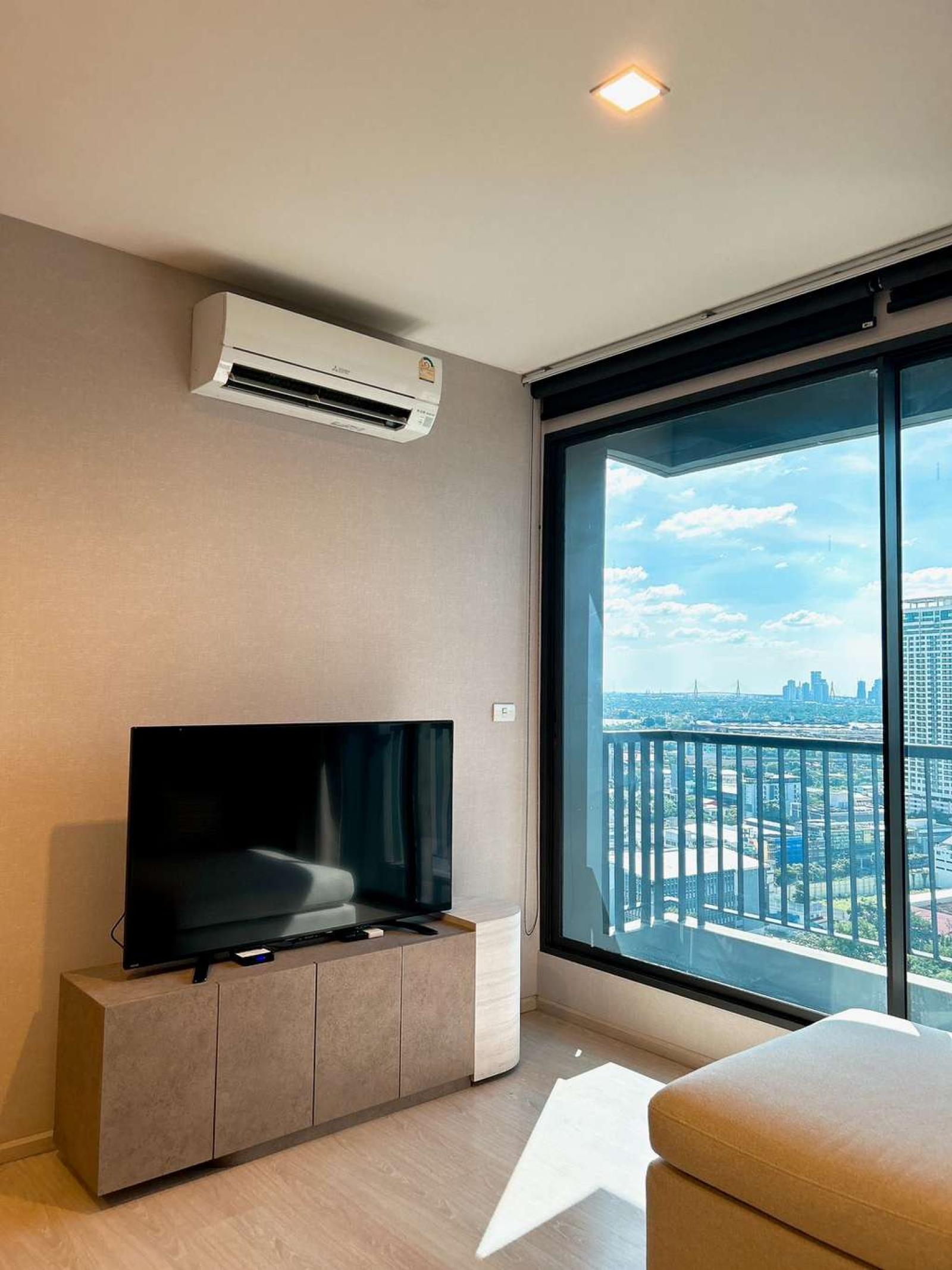 Rhythm Sukhumvit 44/1 / 2 Bedrooms (SALE WITH TENANT), ริทึ่ม สุขุมวิท 44/1 / 2 ห้องนอน (ขายพร้อมผู้เช่า) AA688