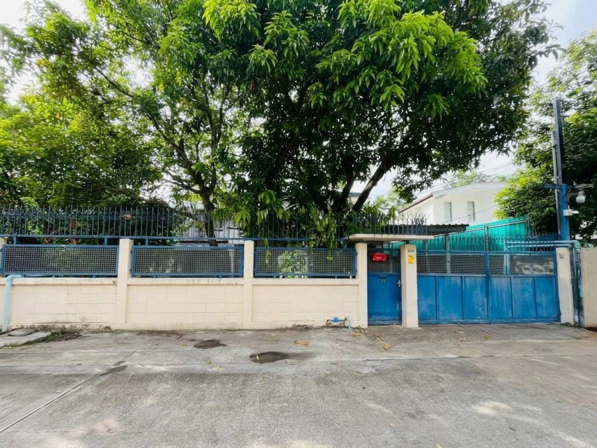 บ้านเดี่ยว ซอยปรีดีพนมยงค์ 26 / 3 ห้องนอน (ขาย), Detached house, Soi Pridi Phanomyong 26 / 3 Bedrooms (FOR SALE) GNG338