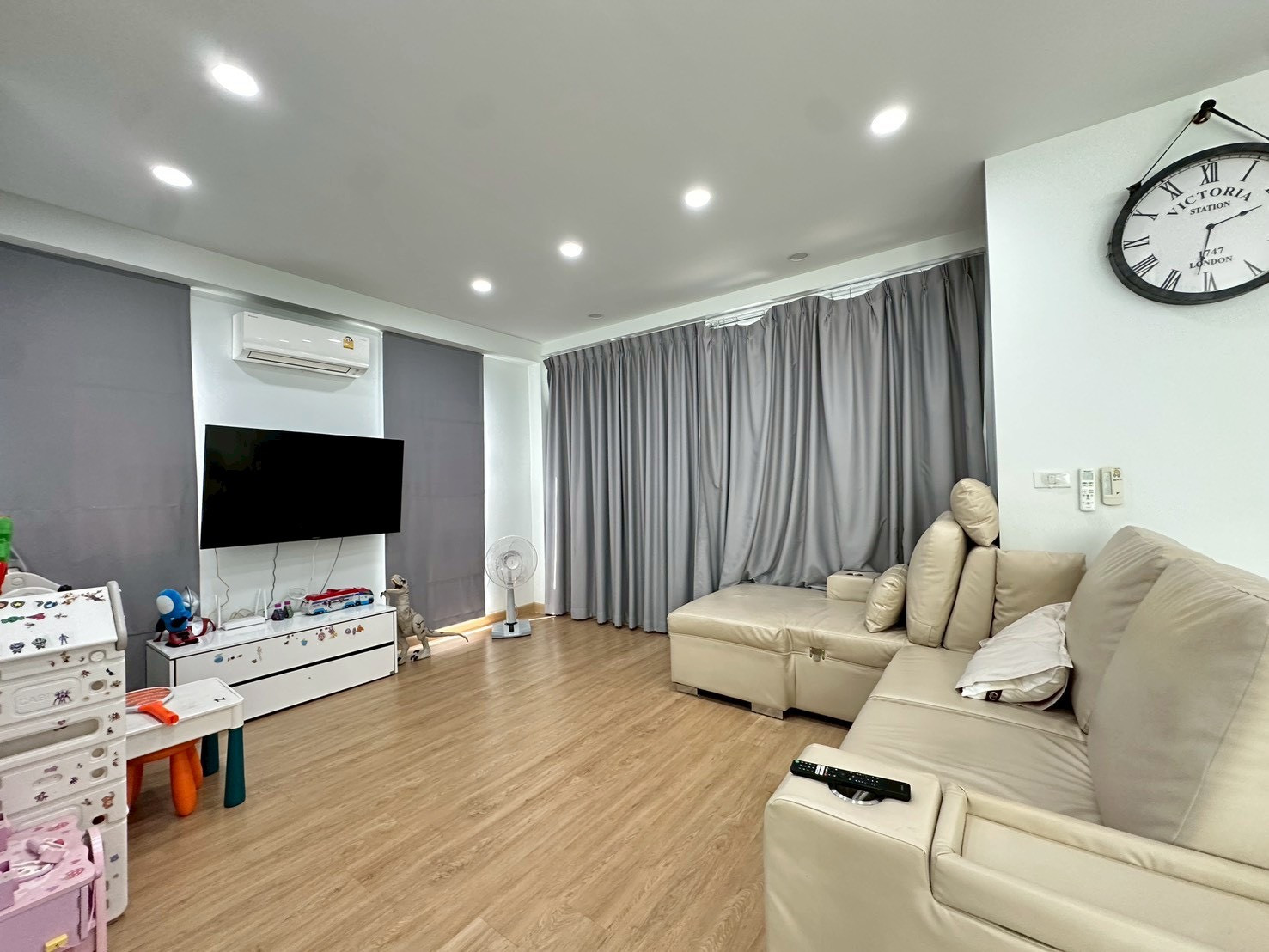 มัณฑนา ปิ่นเกล้า พระราม 5 / 4 ห้องนอน (ขาย), Manthana Pinklao Rama 5 / 4 Bedrooms (FOR SALE) BNS286
