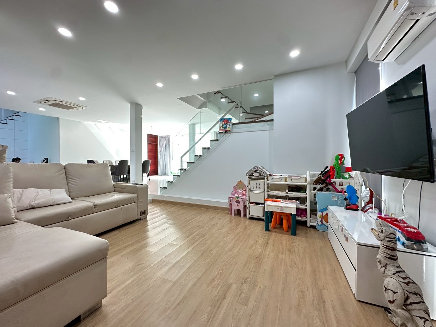 มัณฑนา ปิ่นเกล้า พระราม 5 / 4 ห้องนอน (ขาย), Manthana Pinklao Rama 5 / 4 Bedrooms (FOR SALE) BNS286