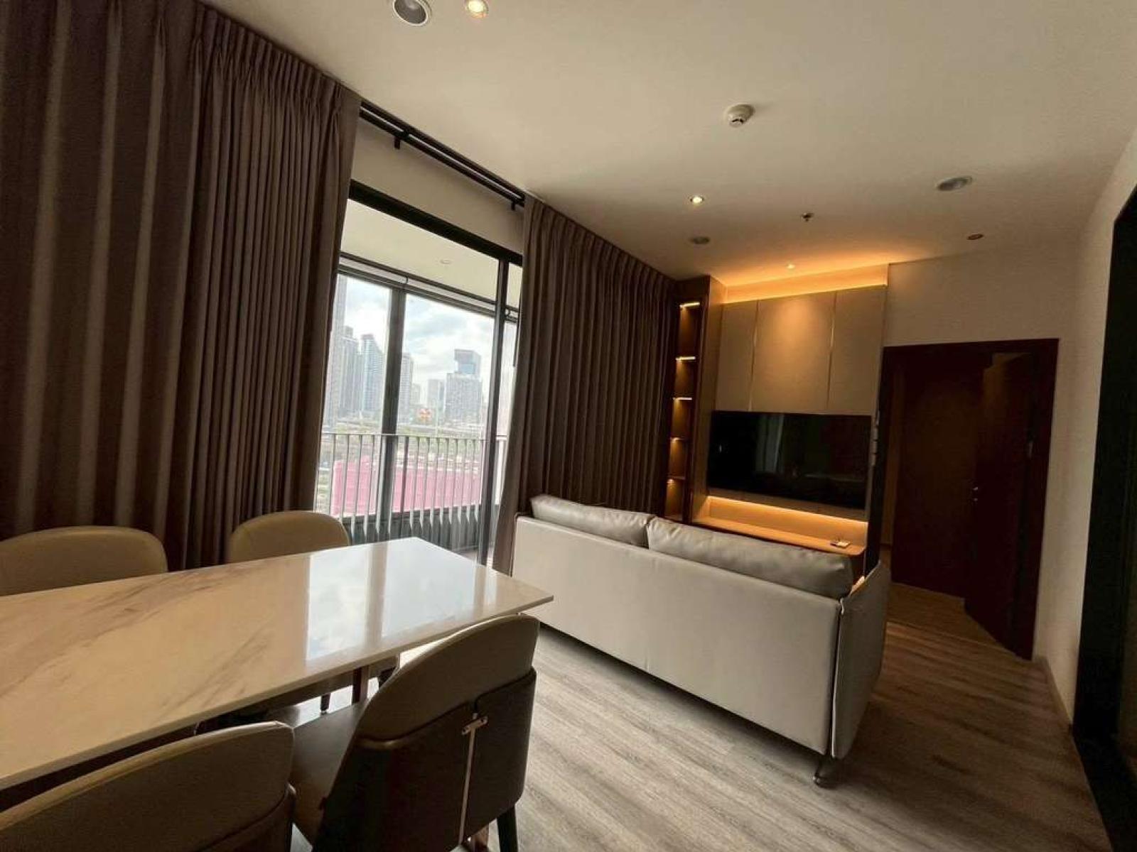 Ideo Mobi Asoke / 2 Bedrooms (SALE WITH TENANT), ไอดีโอ โมบิ อโศก / 2 ห้องนอน (ขายพร้อมผู้เช่า) FON372
