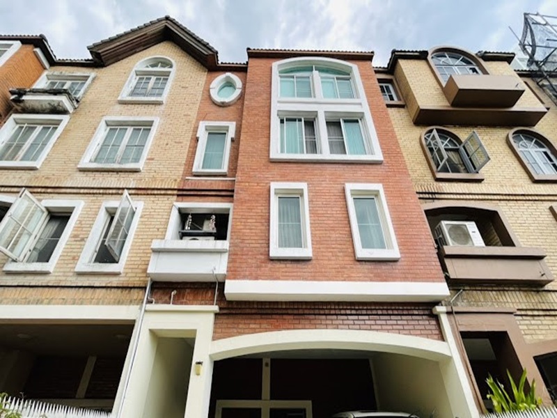 Yenakart-Residence